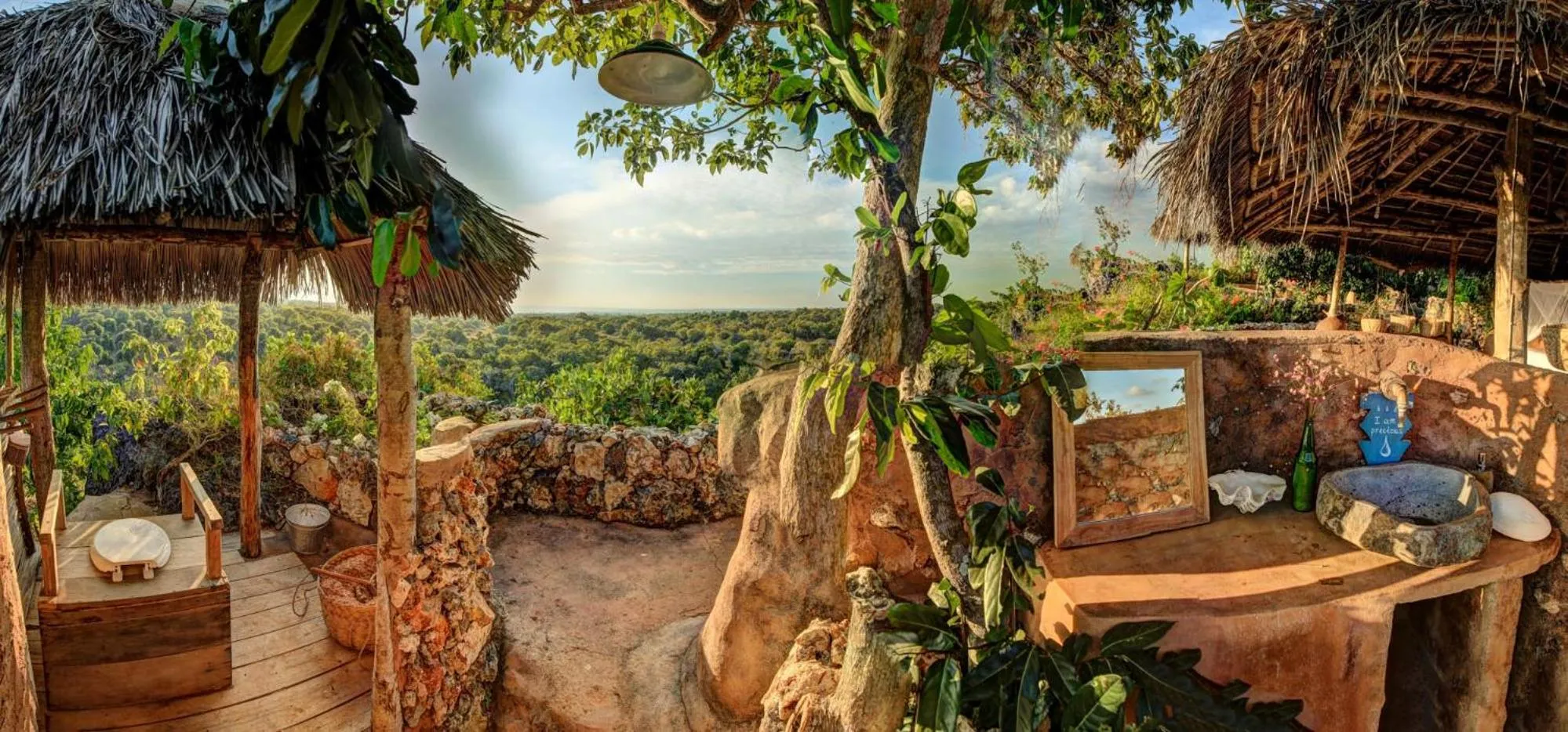 Toilet in Utopia Rote Lodge