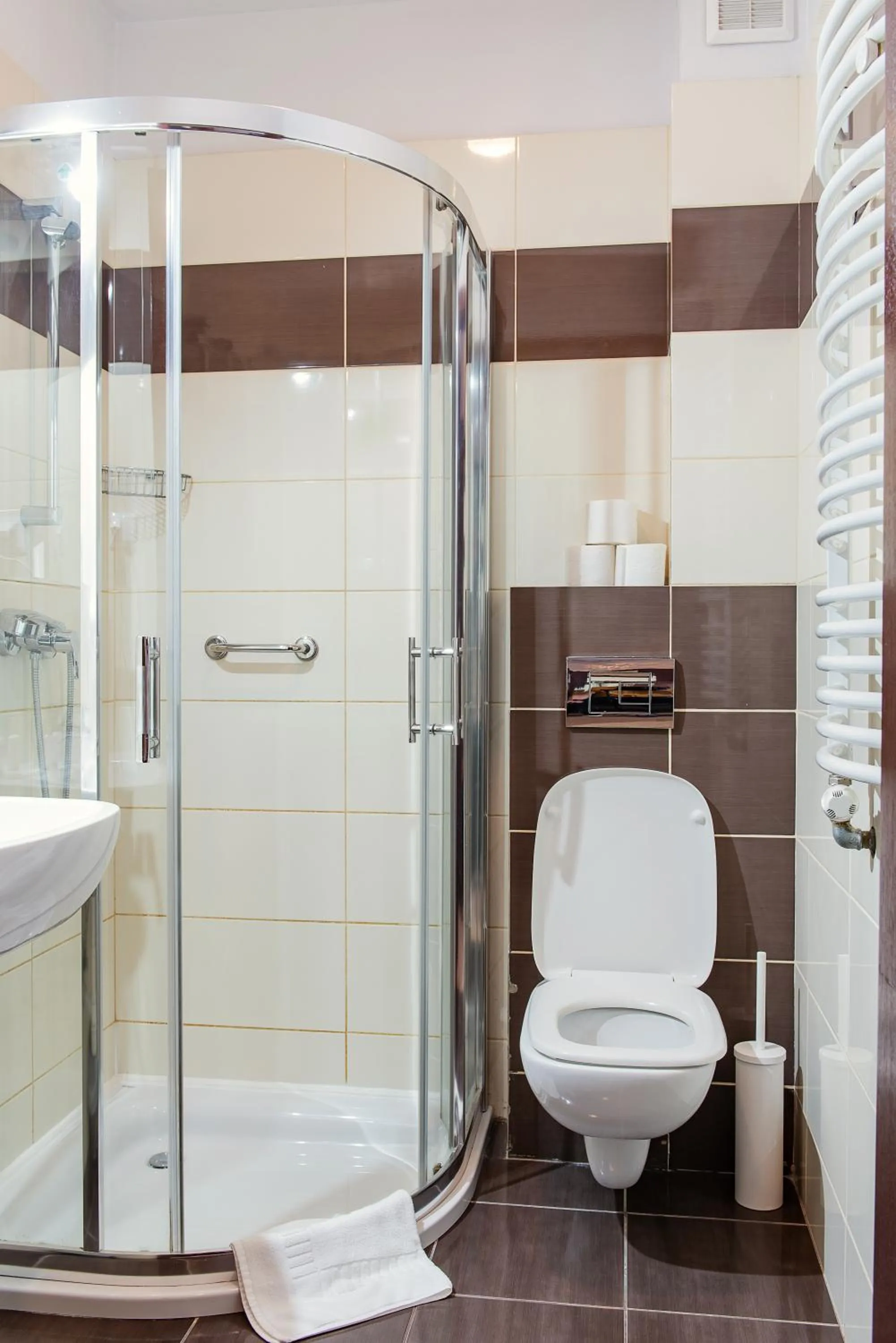 Bathroom in Hotel Rozdroże Nieborów