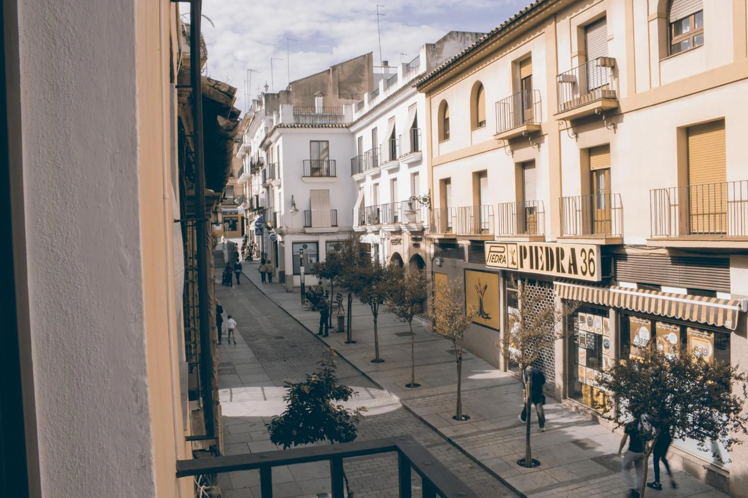 Street view in San Pablo Rooms