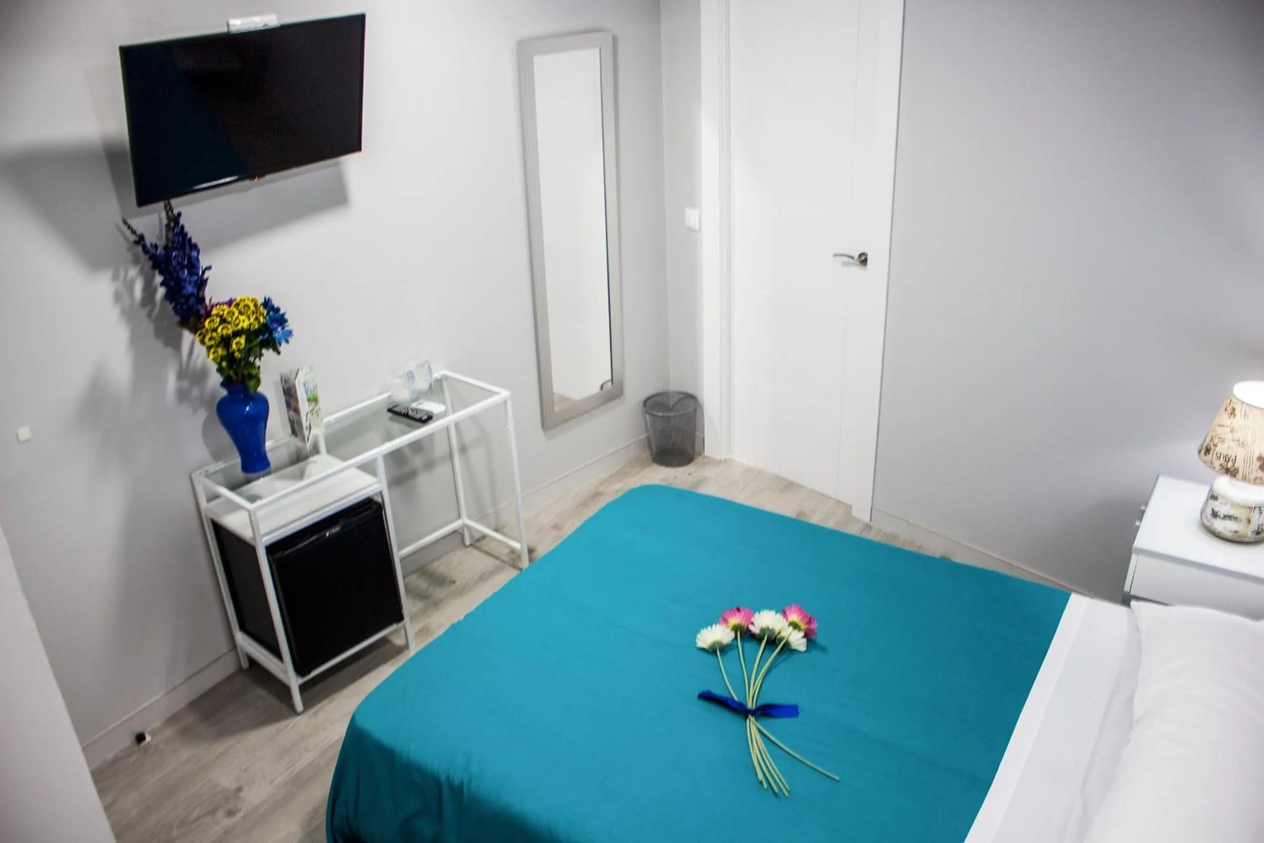 Single Room - single occupancy in San Pablo Rooms