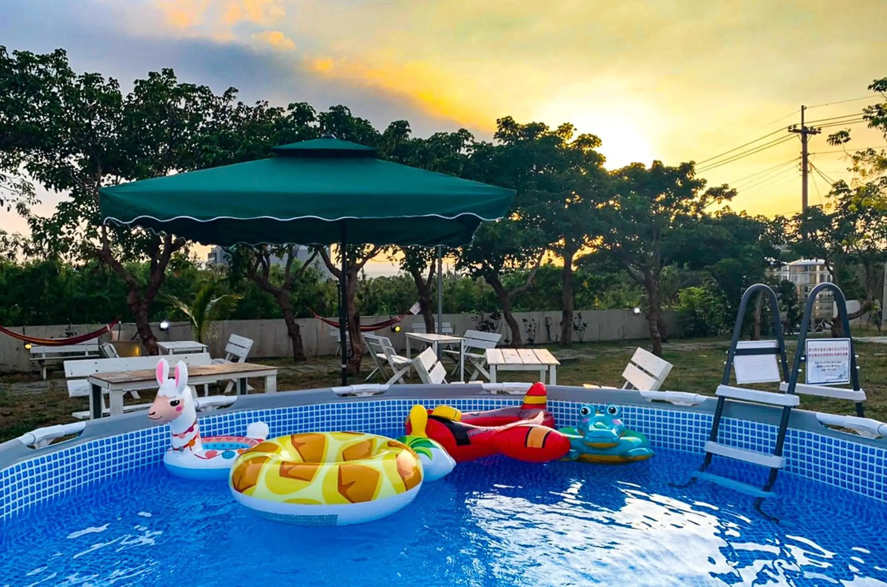 Property building in Cest La Vie Villa Property building in Cest La Vie Villa