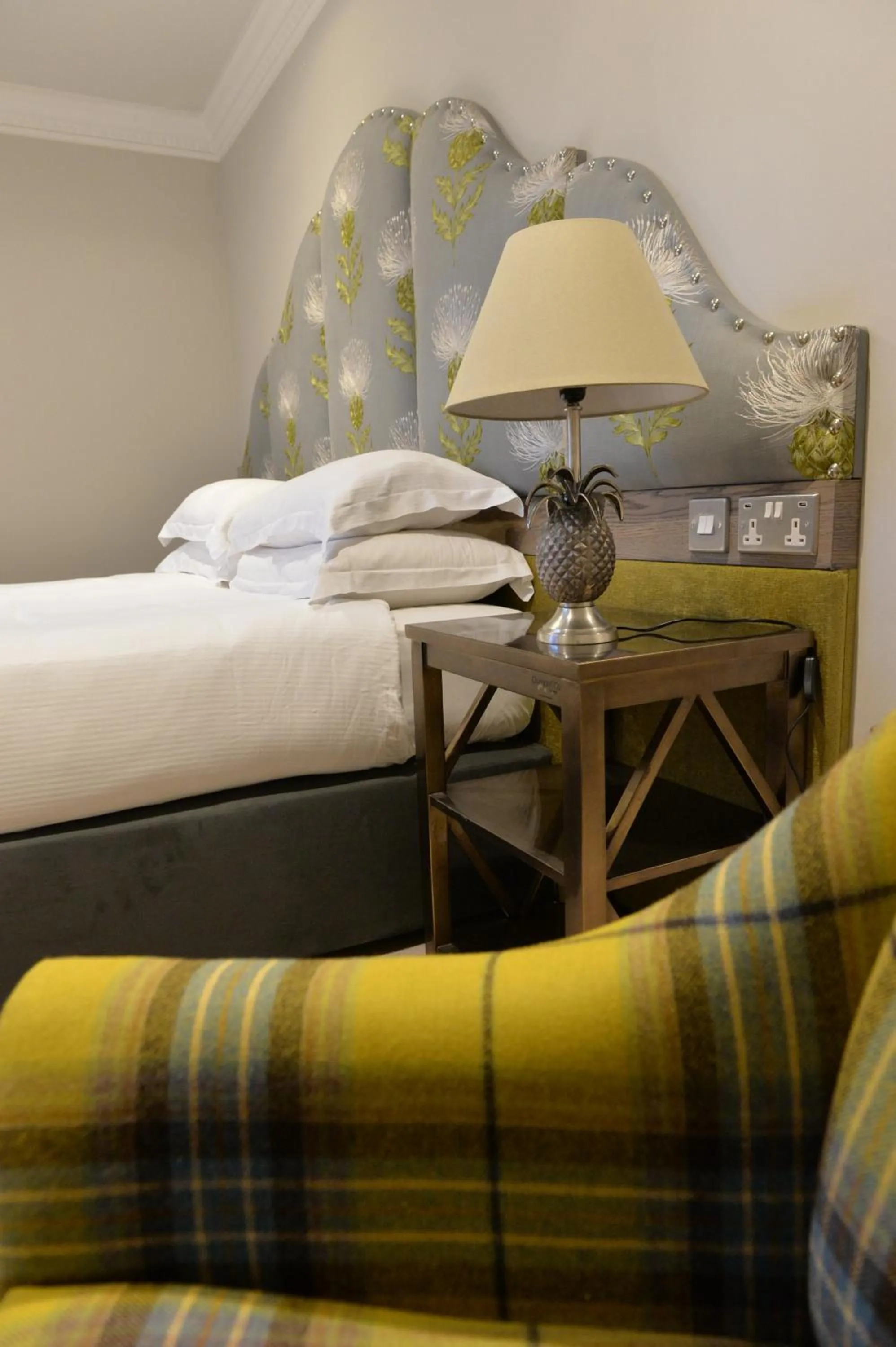 Bedroom, Bed in The Castle Inn