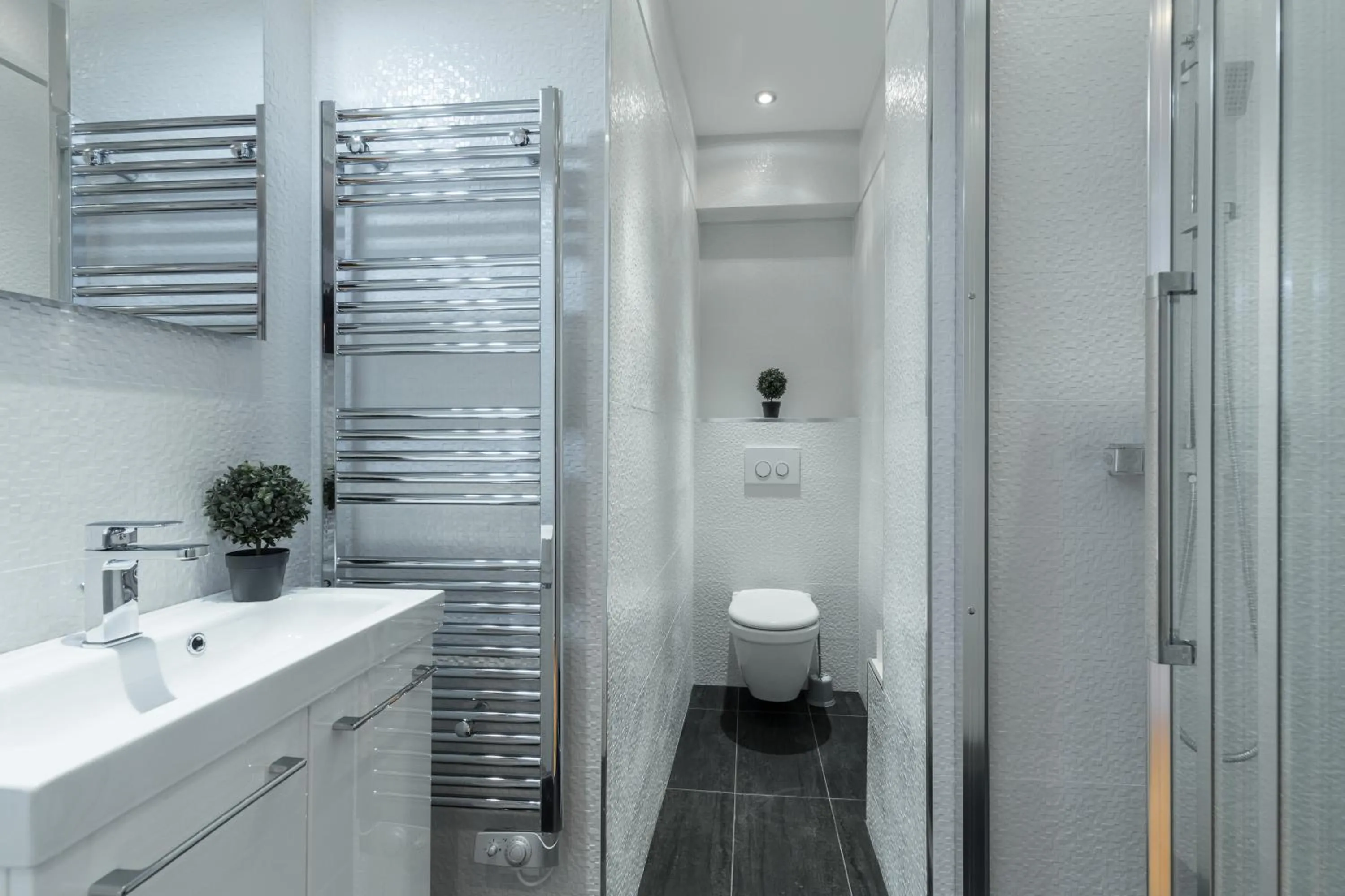 Bathroom in Nice Beach - Promenade Des Anglais