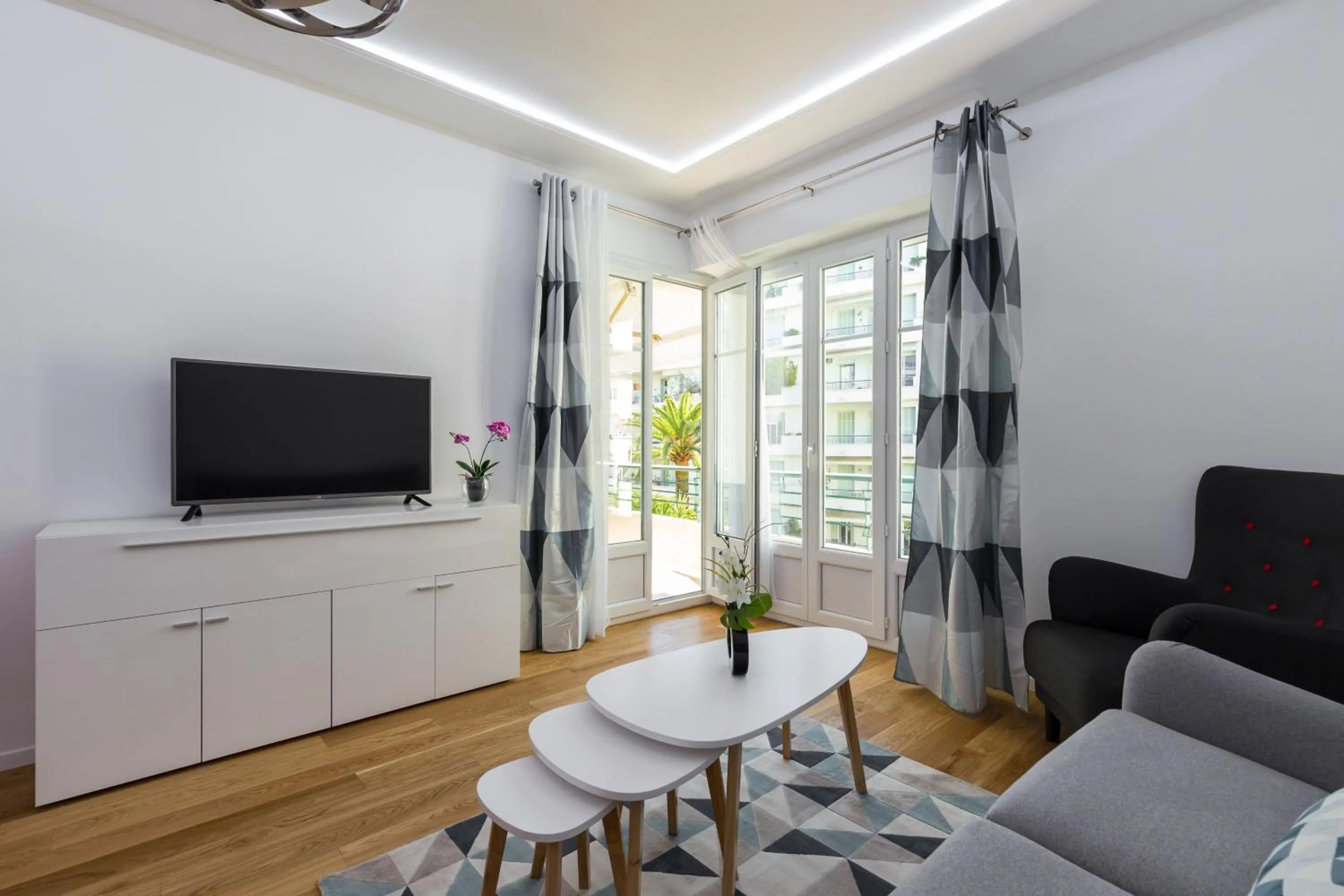 TV and multimedia in Nice Beach - Promenade Des Anglais