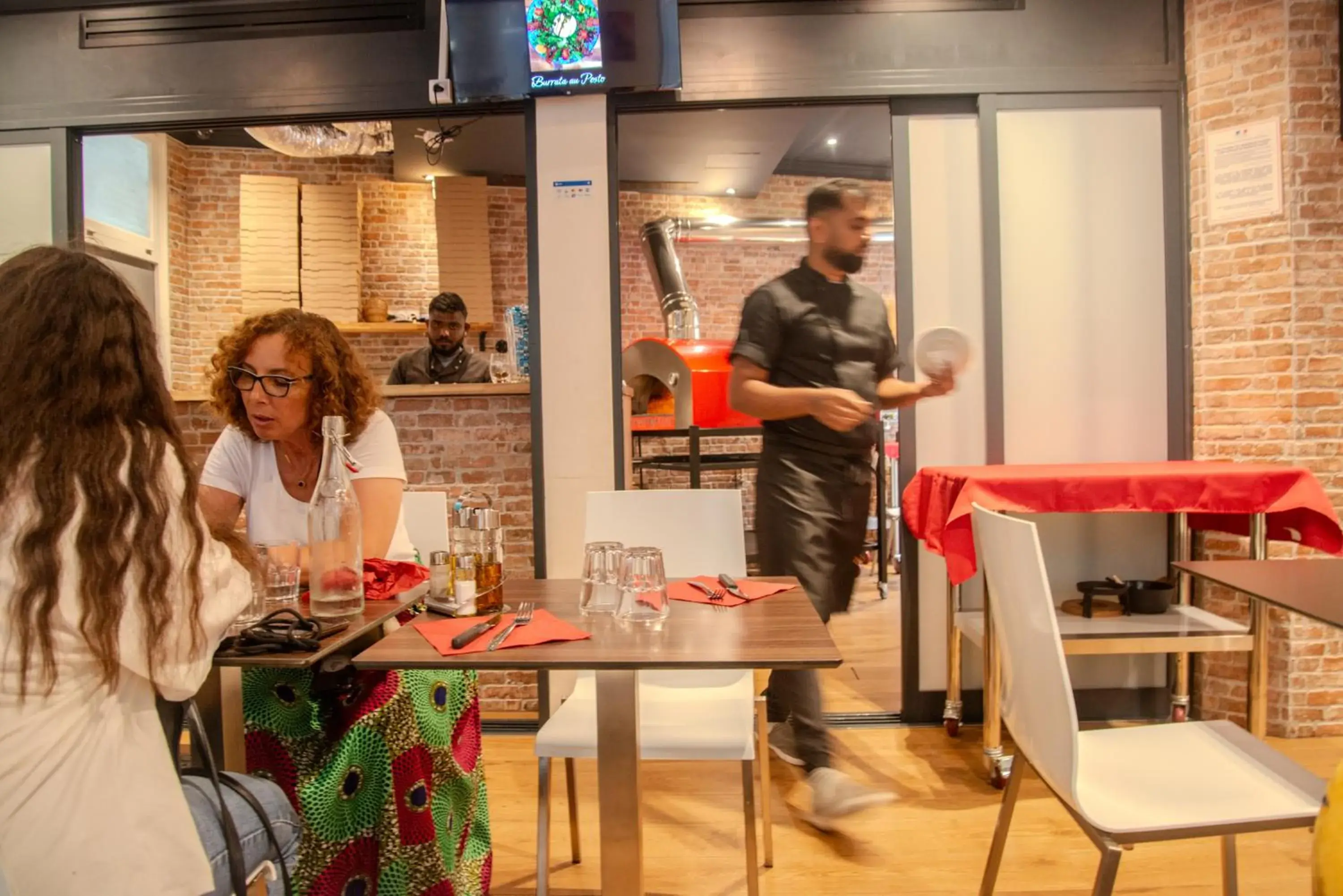 Restaurant/places to eat in Casa Serena Paris Hôtel Restaurant/places to eat in Casa Serena Paris Hôtel