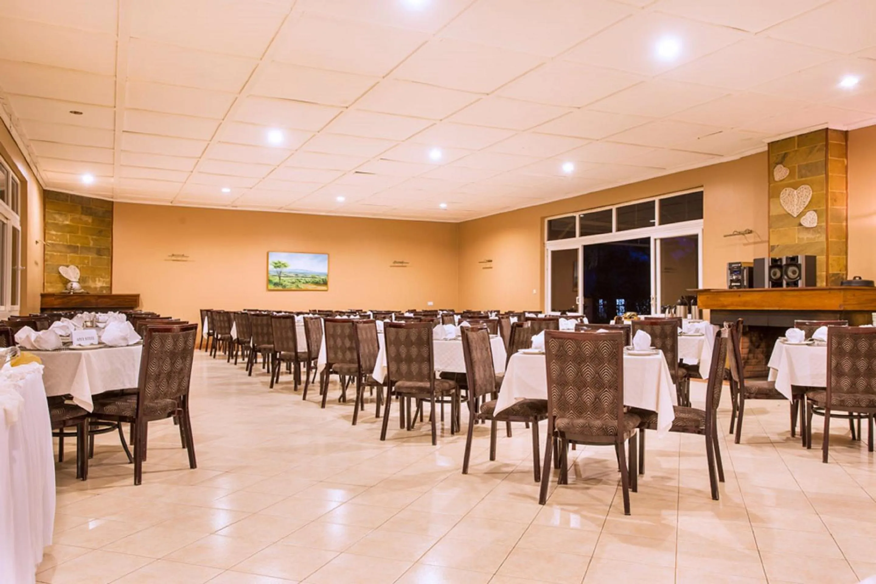 Restaurant/places to eat in Lukenya Getaway