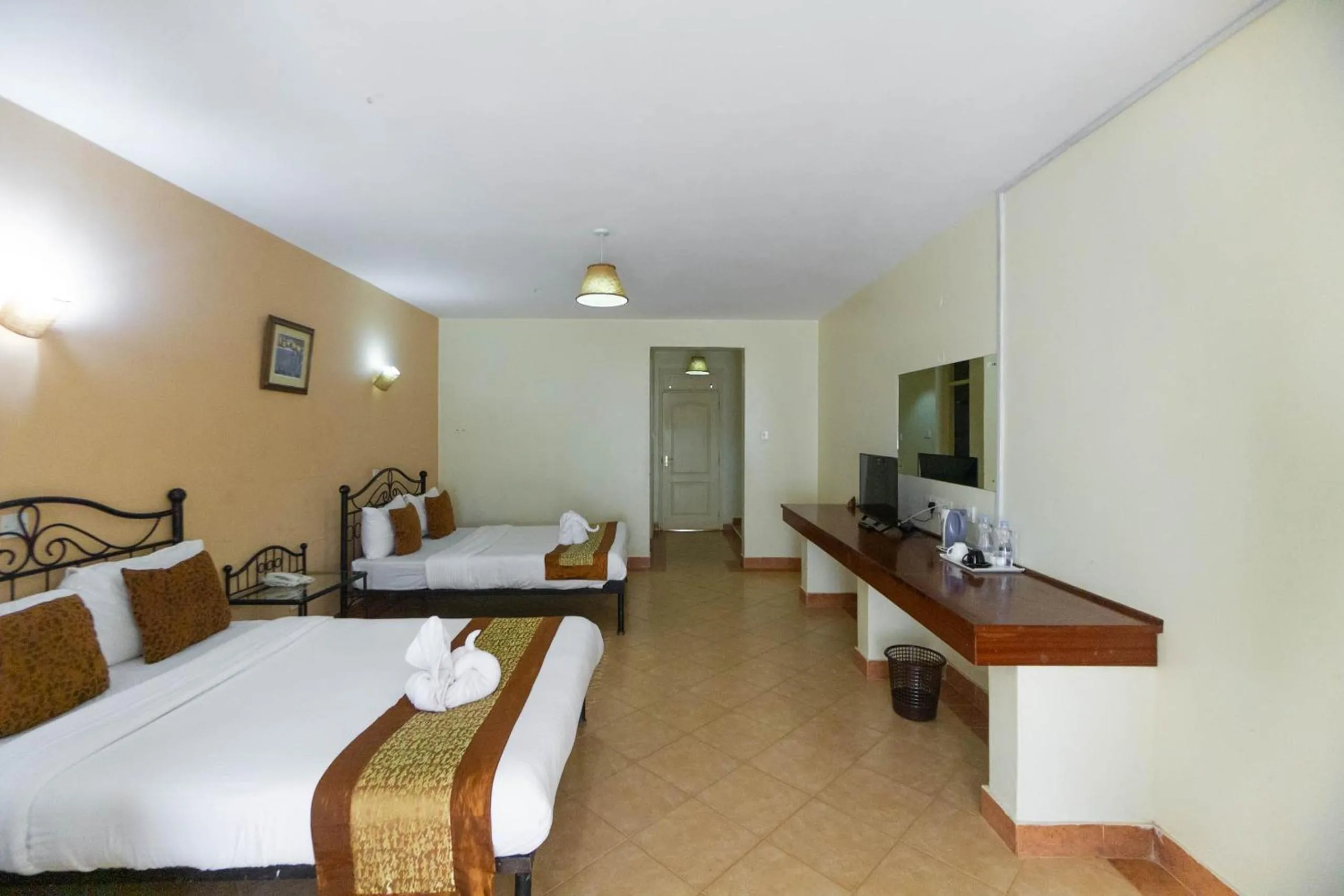 Photo of the whole room, Bed in Lukenya Getaway