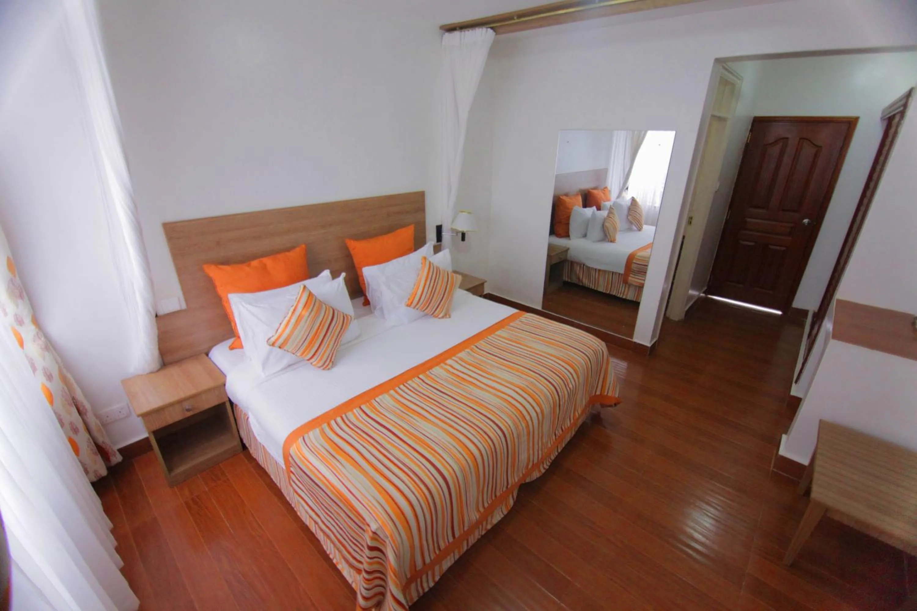 Photo of the whole room, Bed in Lukenya Getaway