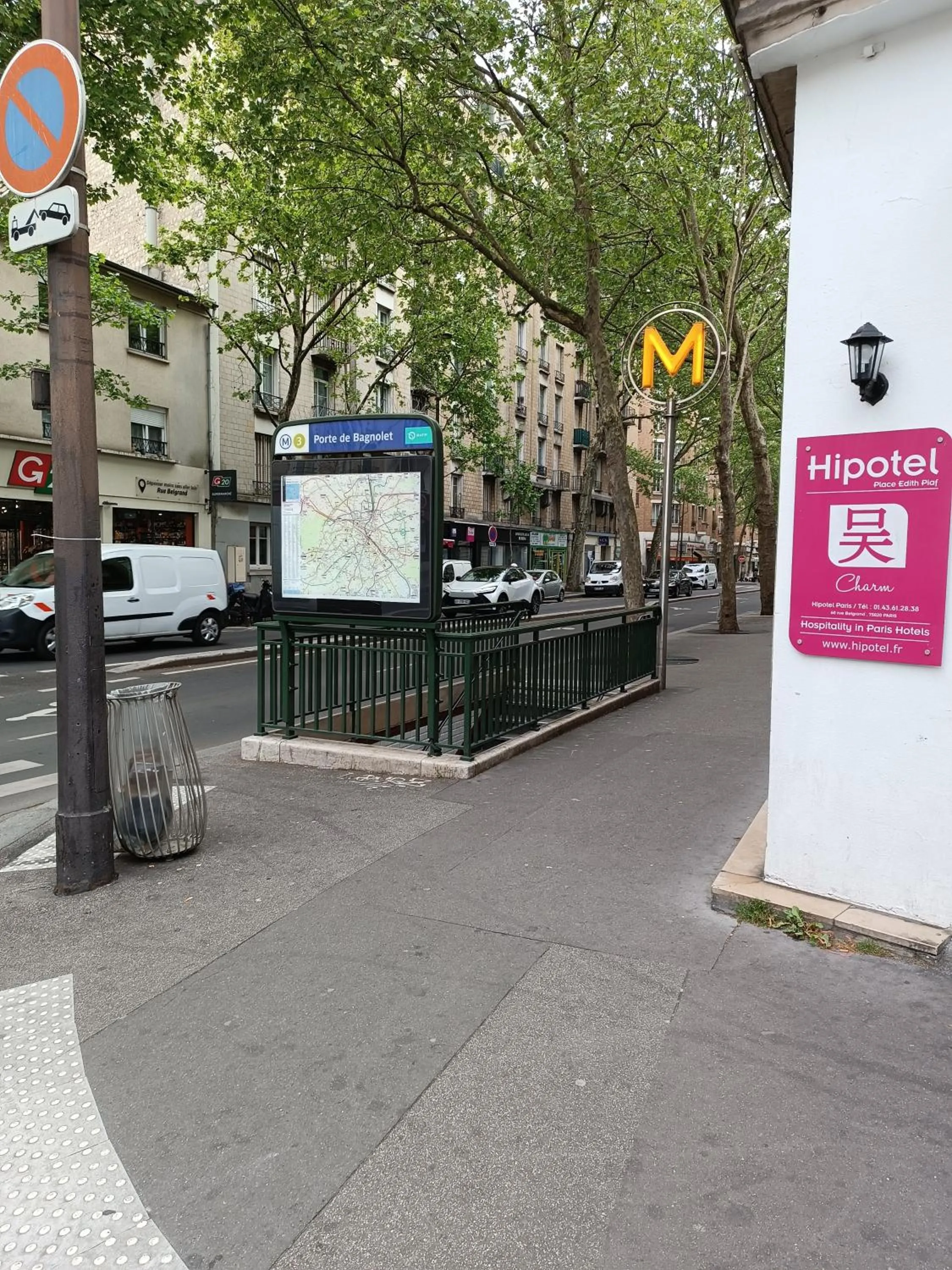 Facade/entrance in Hipotel Belgrand Edith Piaf