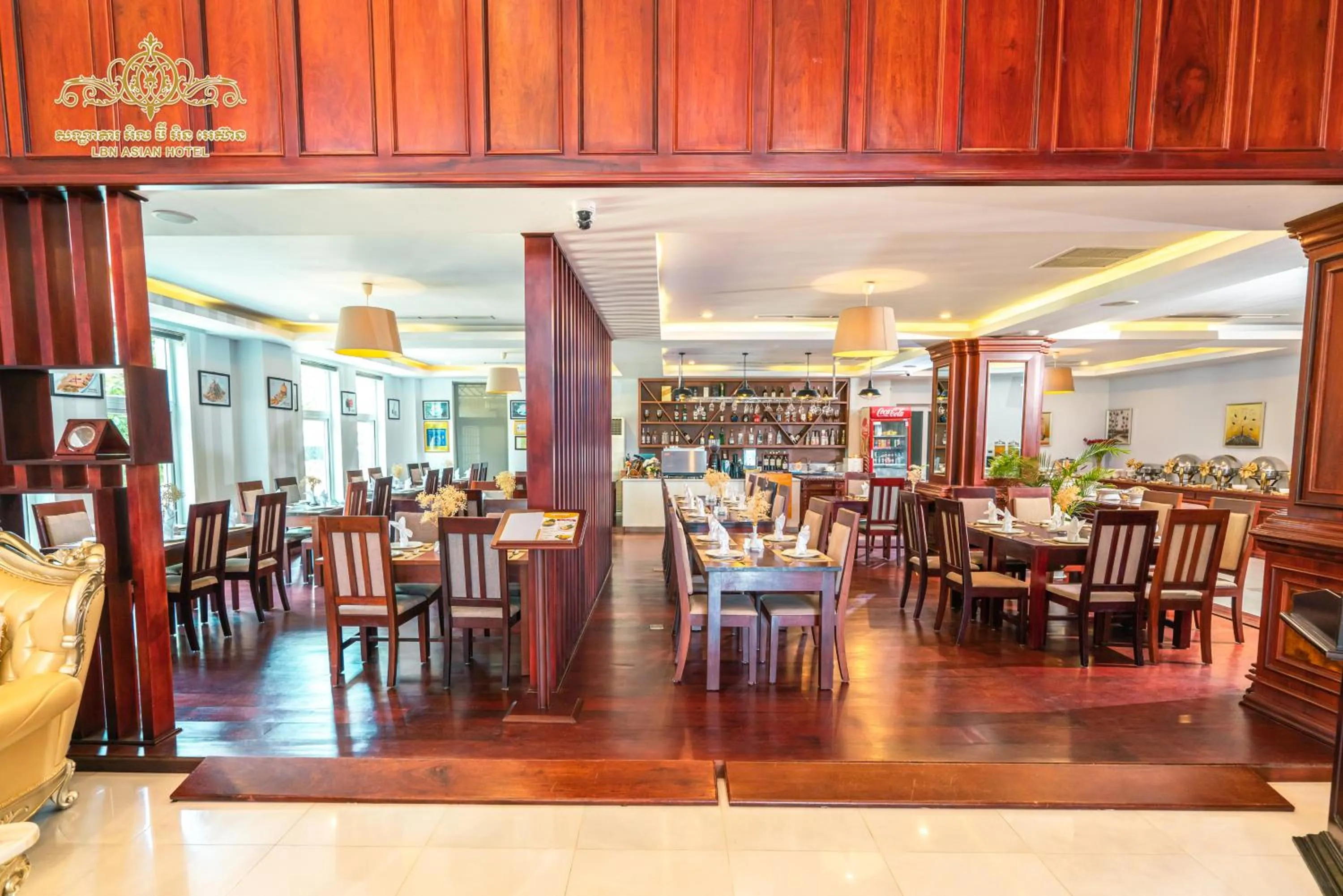 Restaurant/places to eat in Lbn Asian Hotel