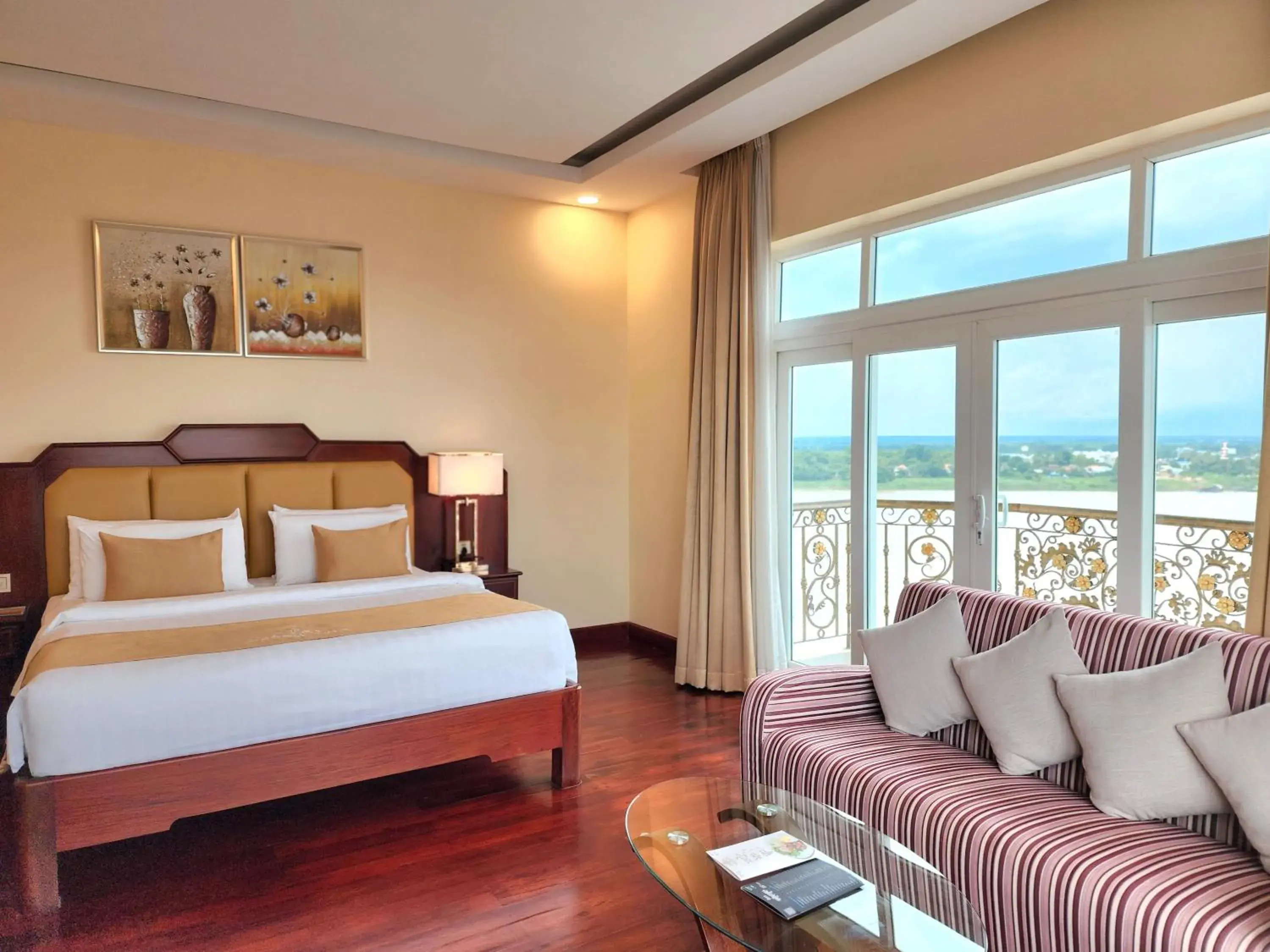 Bedroom, Bed in Lbn Asian Hotel Bedroom, Bed in Lbn Asian Hotel