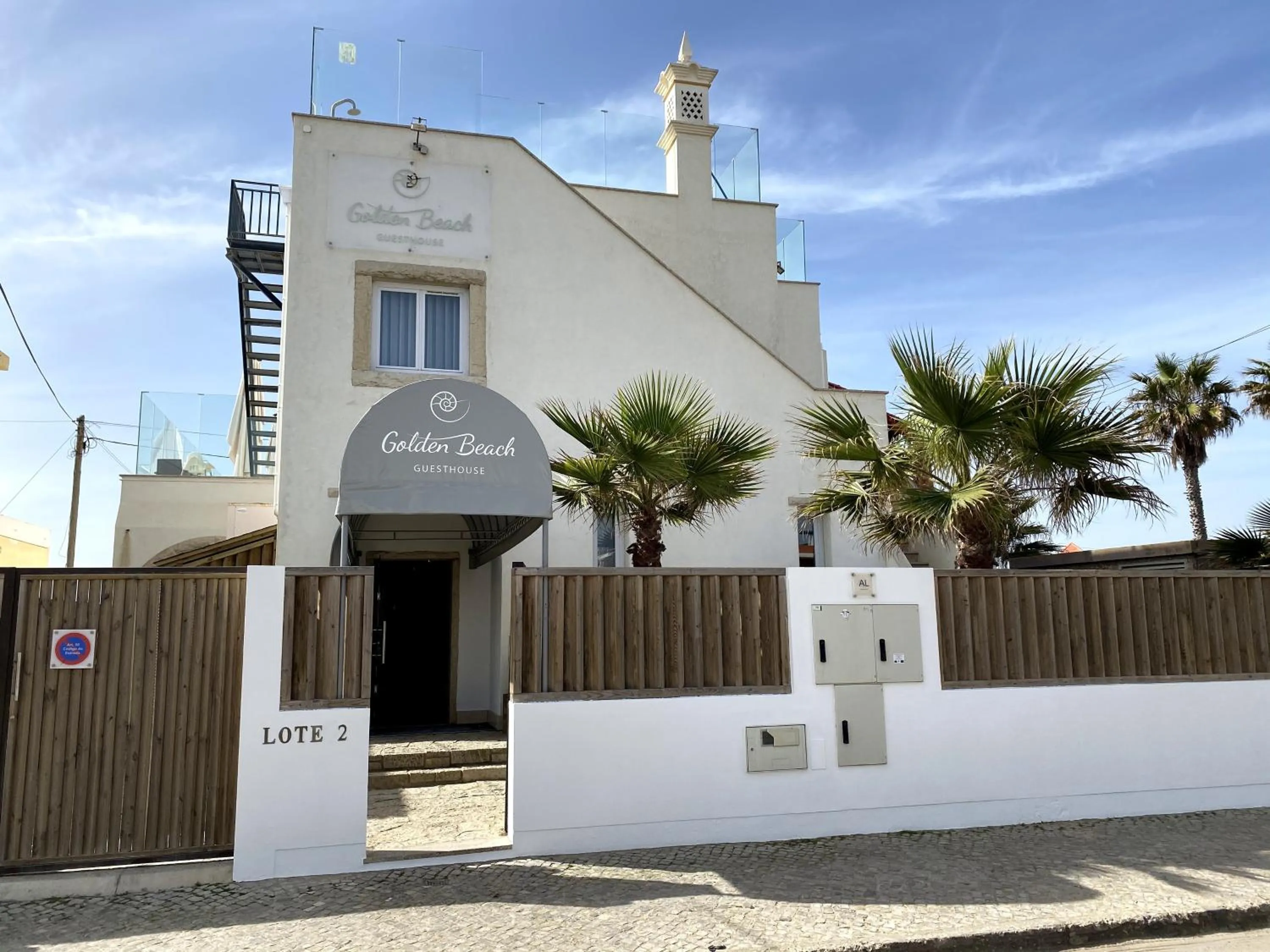 Facade/entrance in Golden Beach Guest House & Rooftop Bar