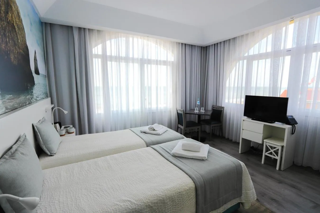 Bed in Golden Beach Guest House & Rooftop Bar