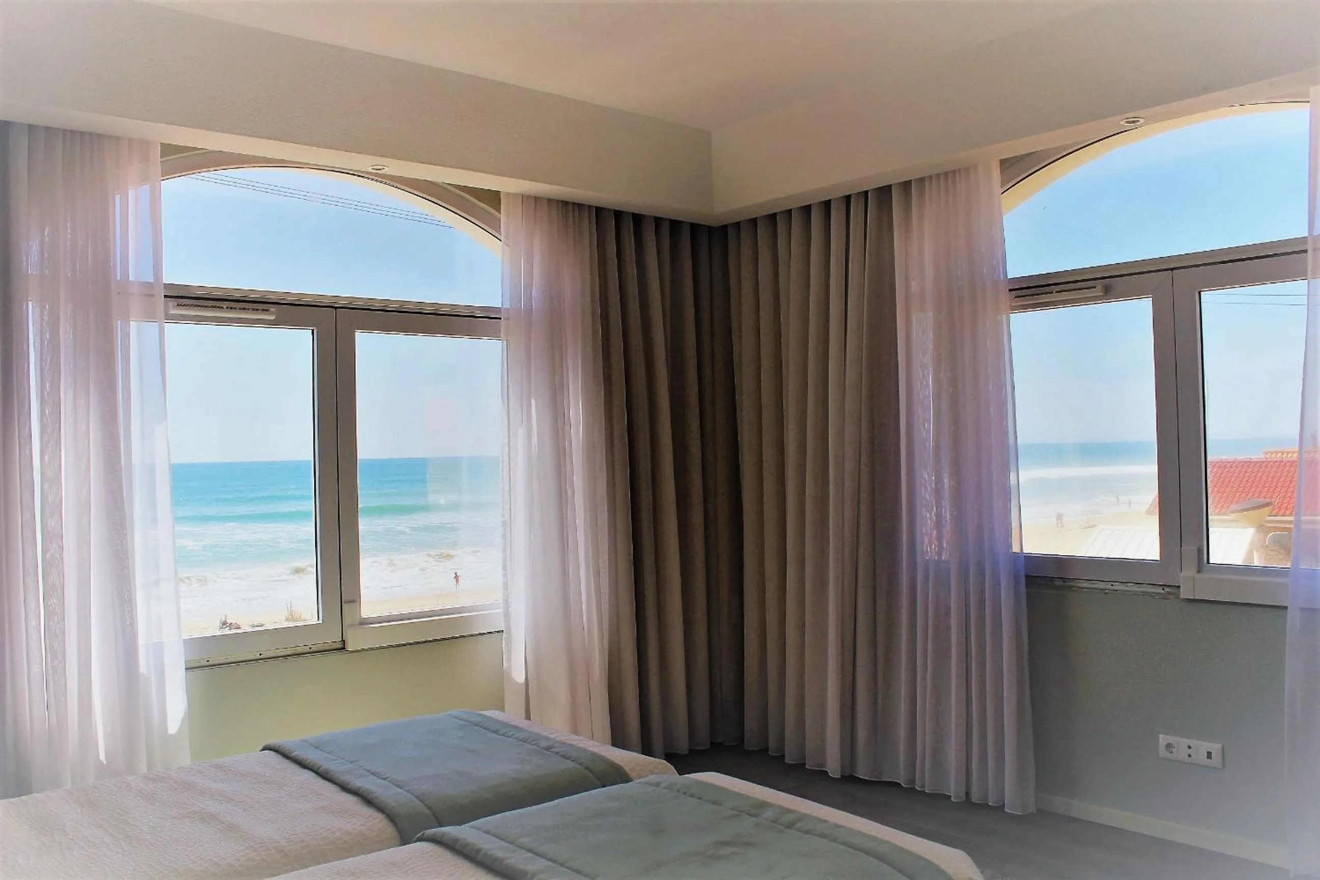 Bedroom, Bed in Golden Beach Guest House & Rooftop Bar