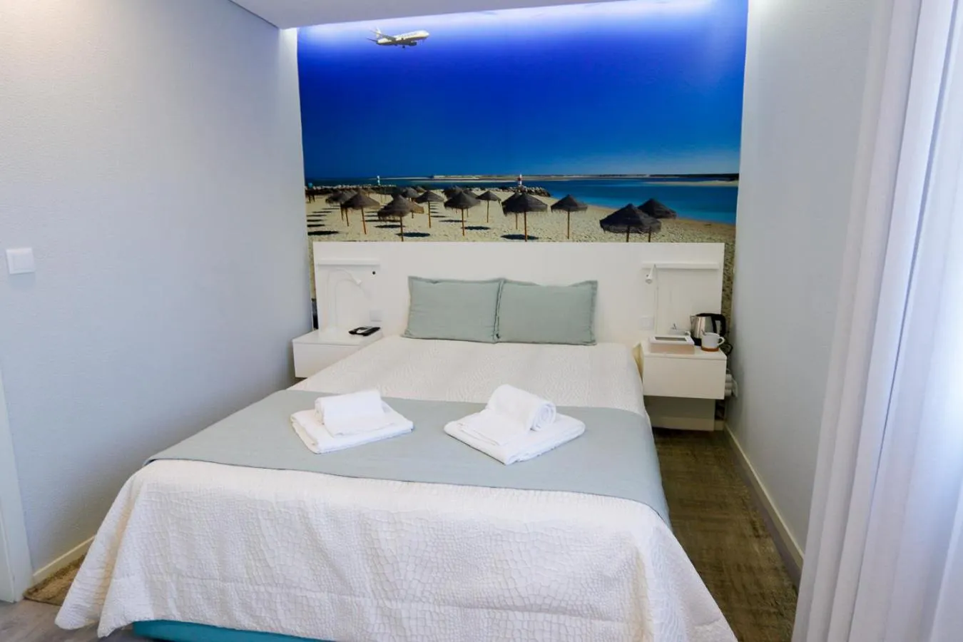Bed in Golden Beach Guest House & Rooftop Bar