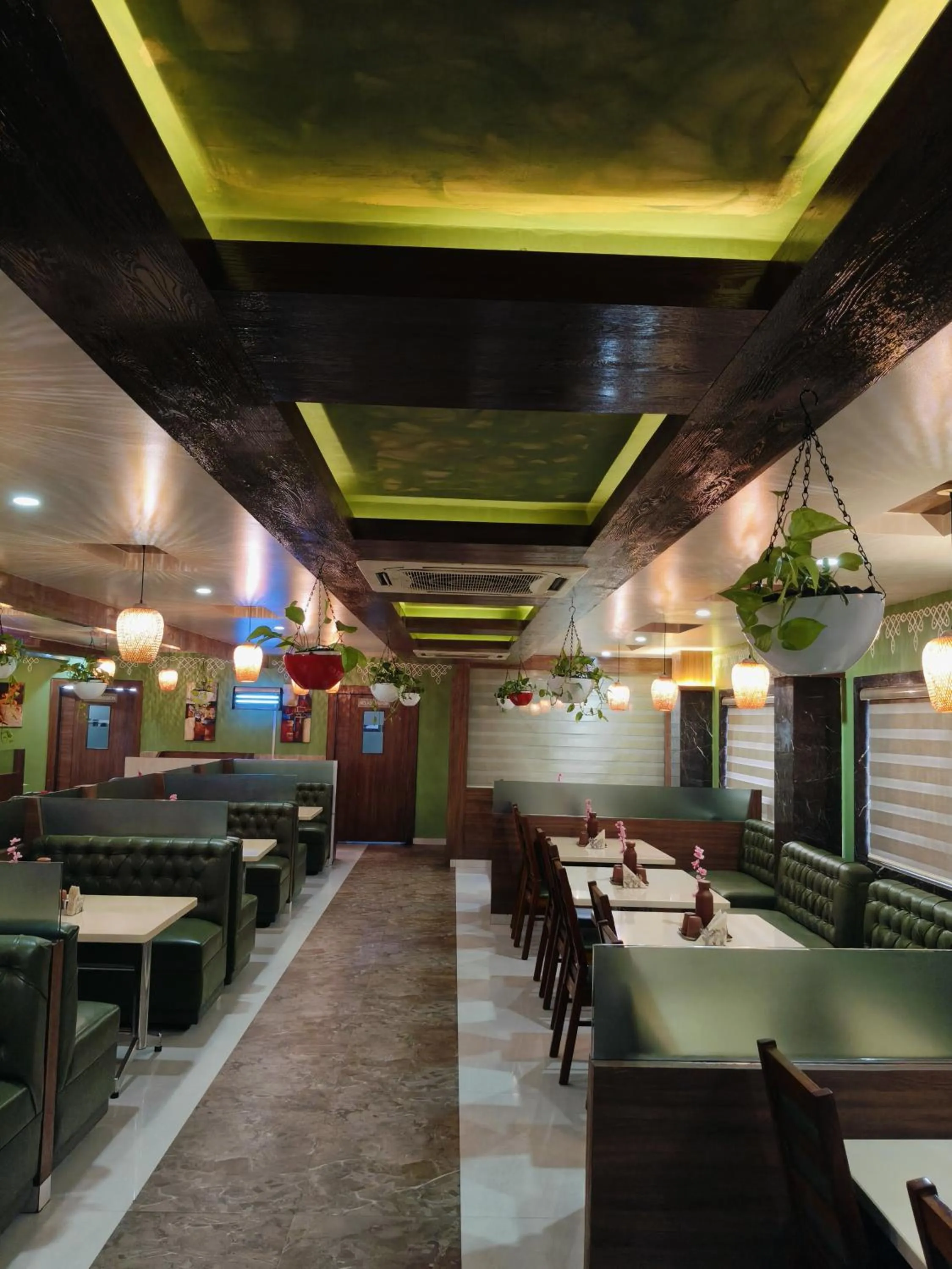 Restaurant/places to eat in Holiday Residency Coimbatore