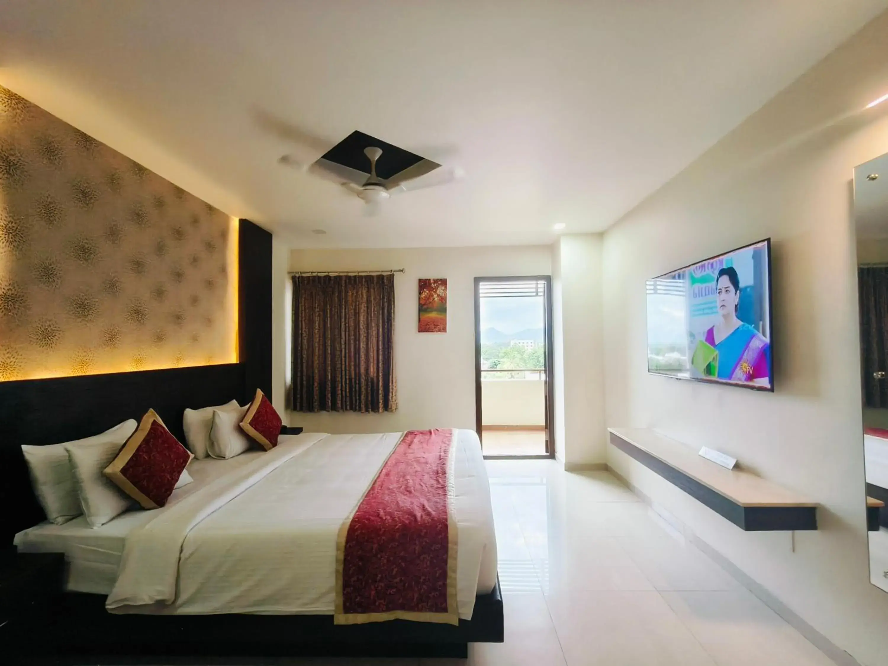 Balcony/Terrace, Bed in Holiday Residency Coimbatore Balcony/Terrace, Bed in Holiday Residency Coimbatore