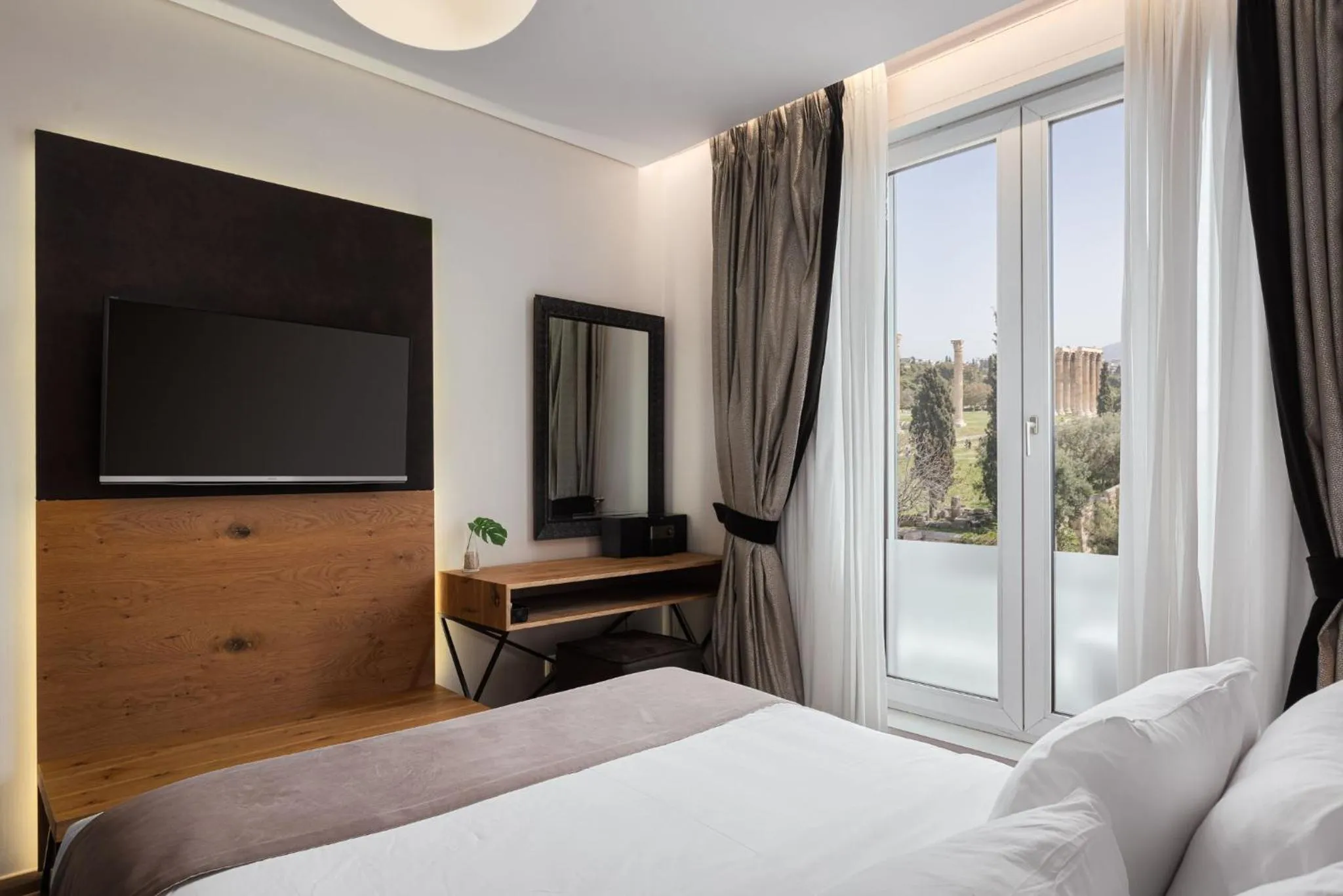 Bedroom, Bed in Acropolis Exclusive Residences