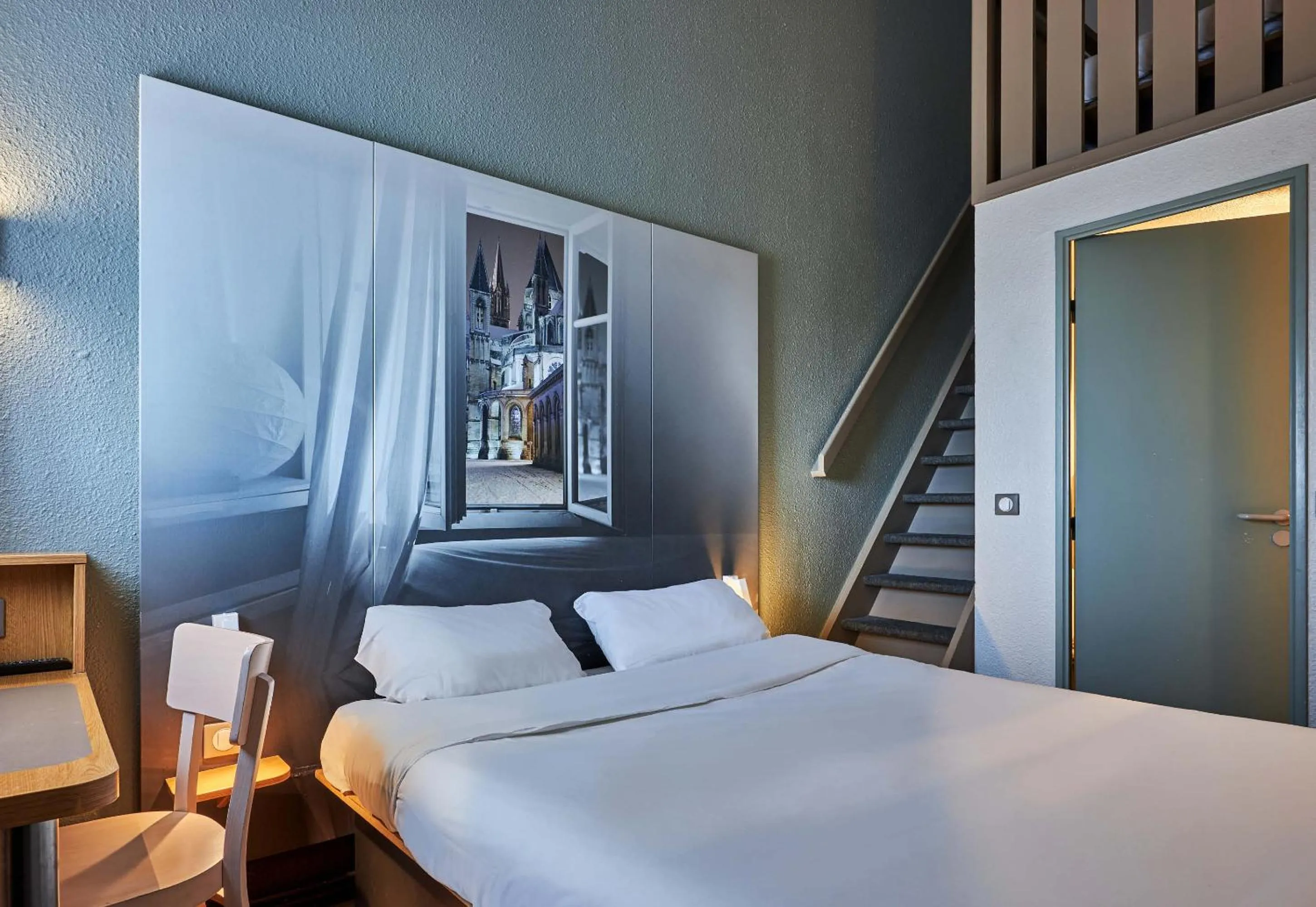 Bedroom, Bed in B&B HOTEL CAEN Sud