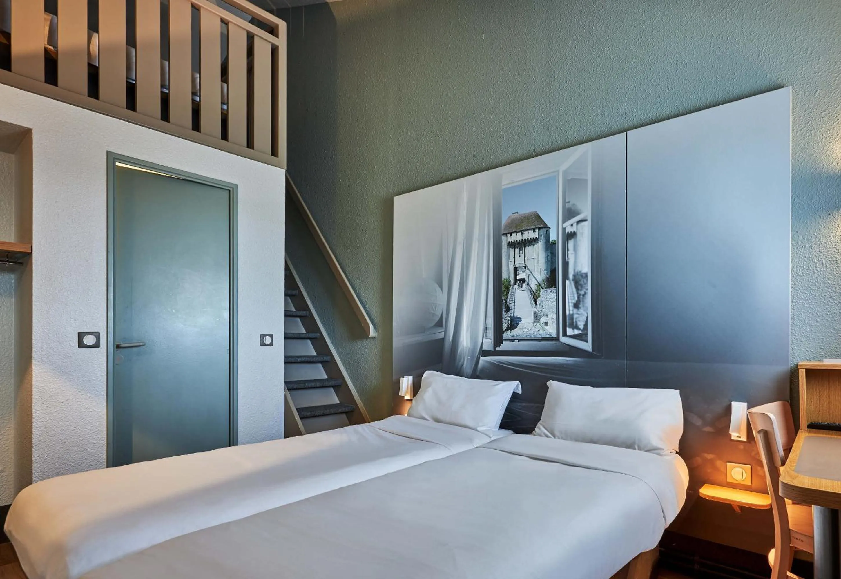 Bedroom, Bed in B&B HOTEL CAEN Sud