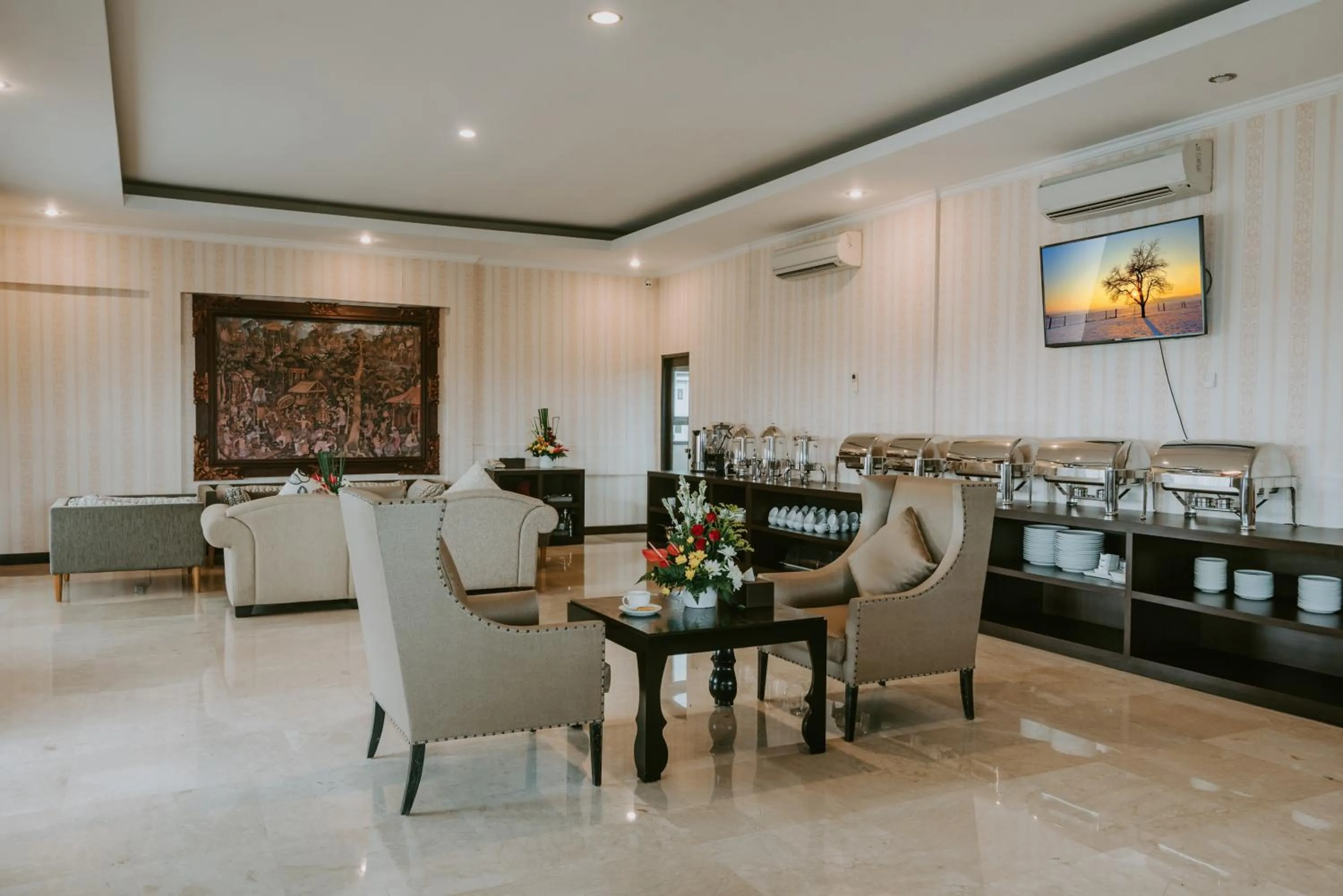 Communal lounge/ TV room in Arthur Suite by Premier HospitalityAsia