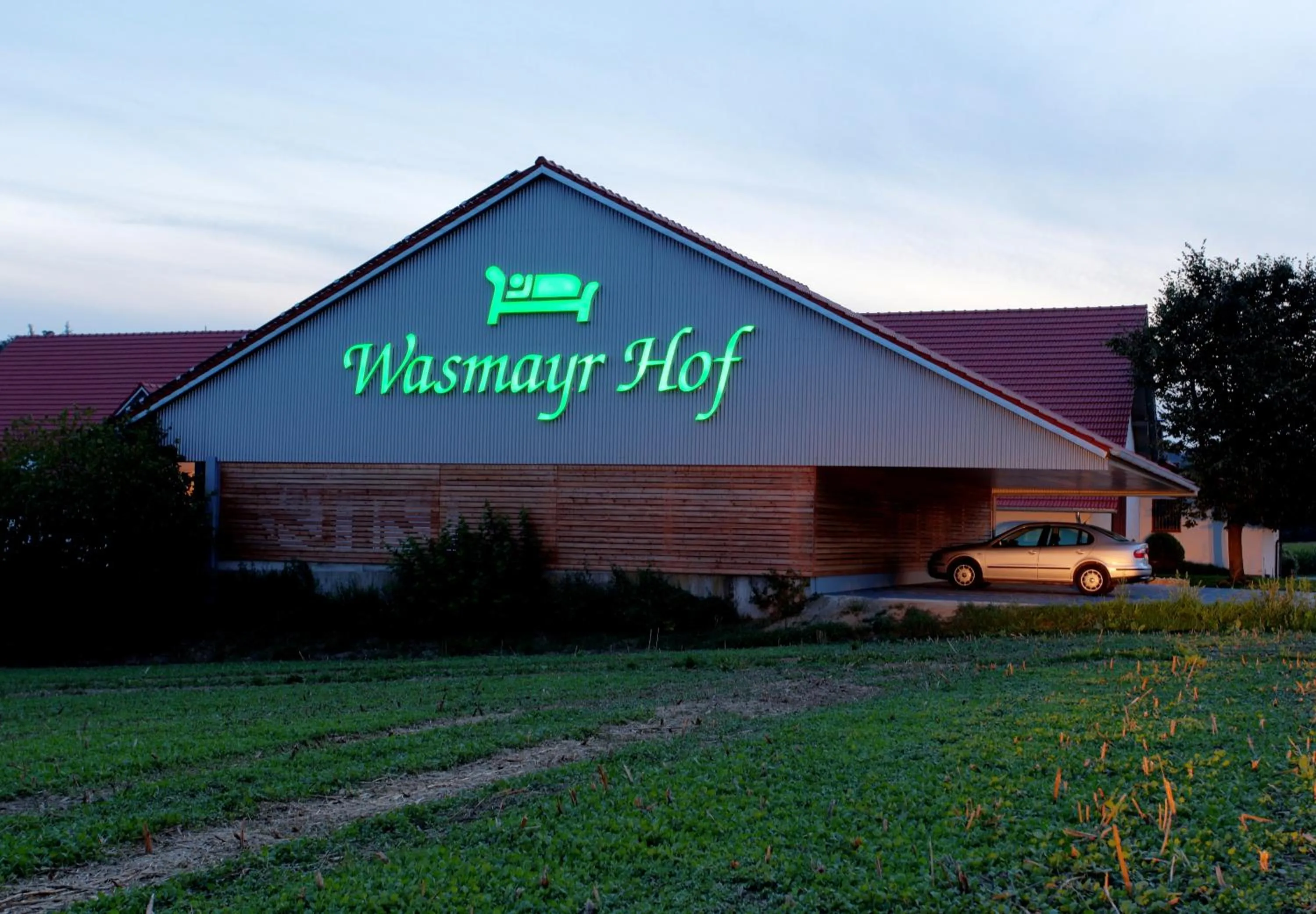 Property building in Wasmayr Hof