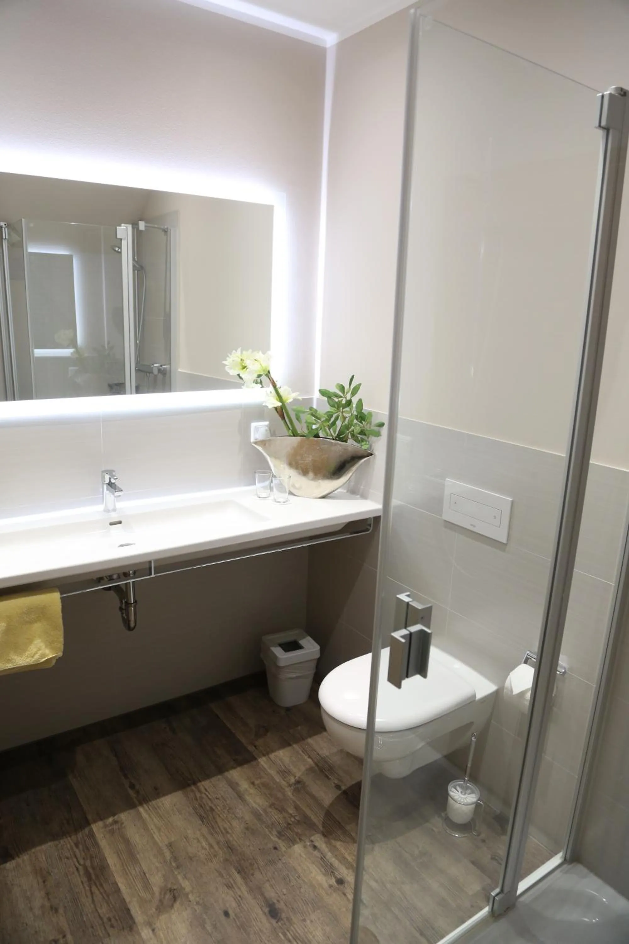 Shower in Wasmayr Hof