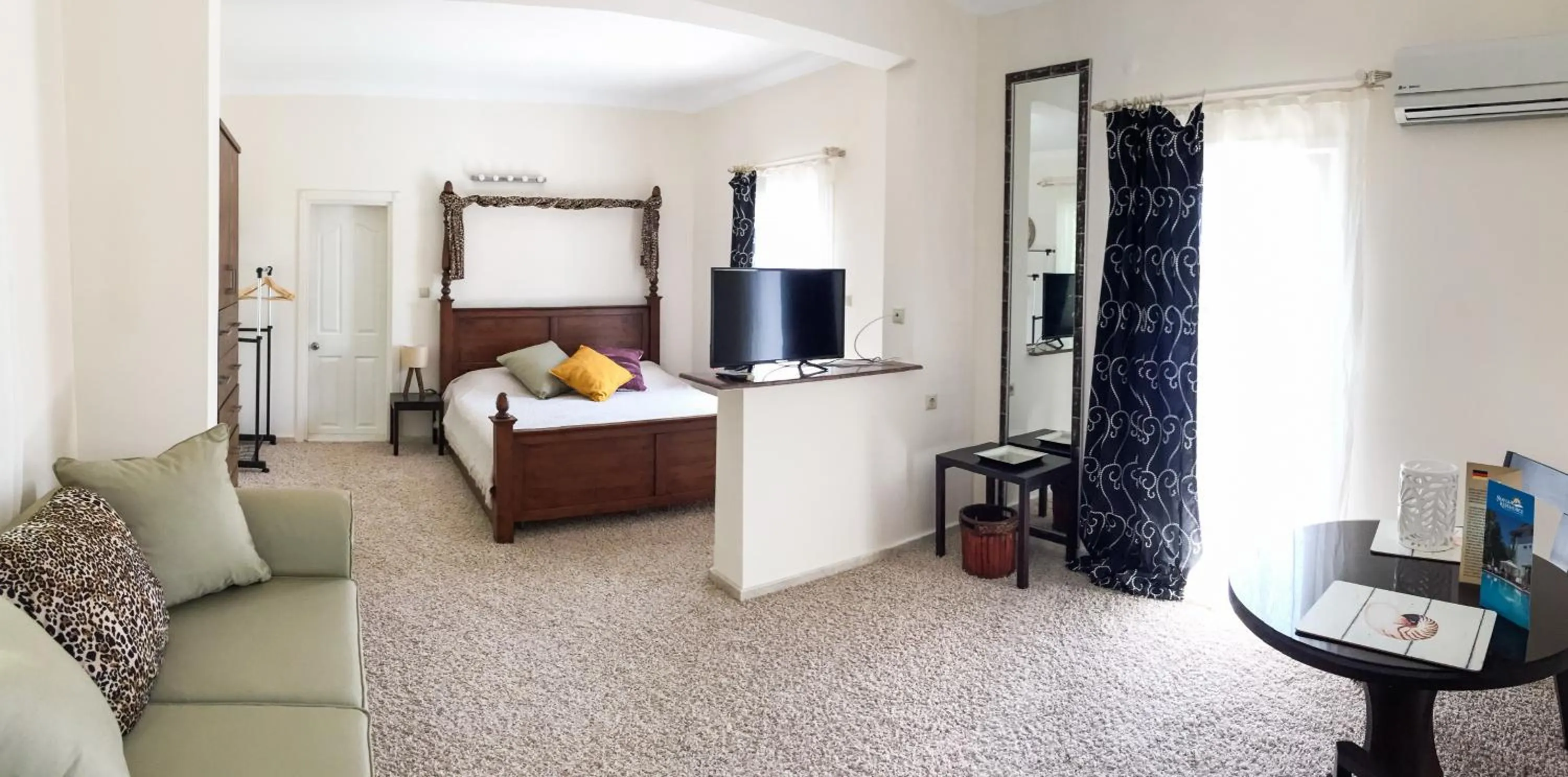 Photo of the whole room in Sofia Residence