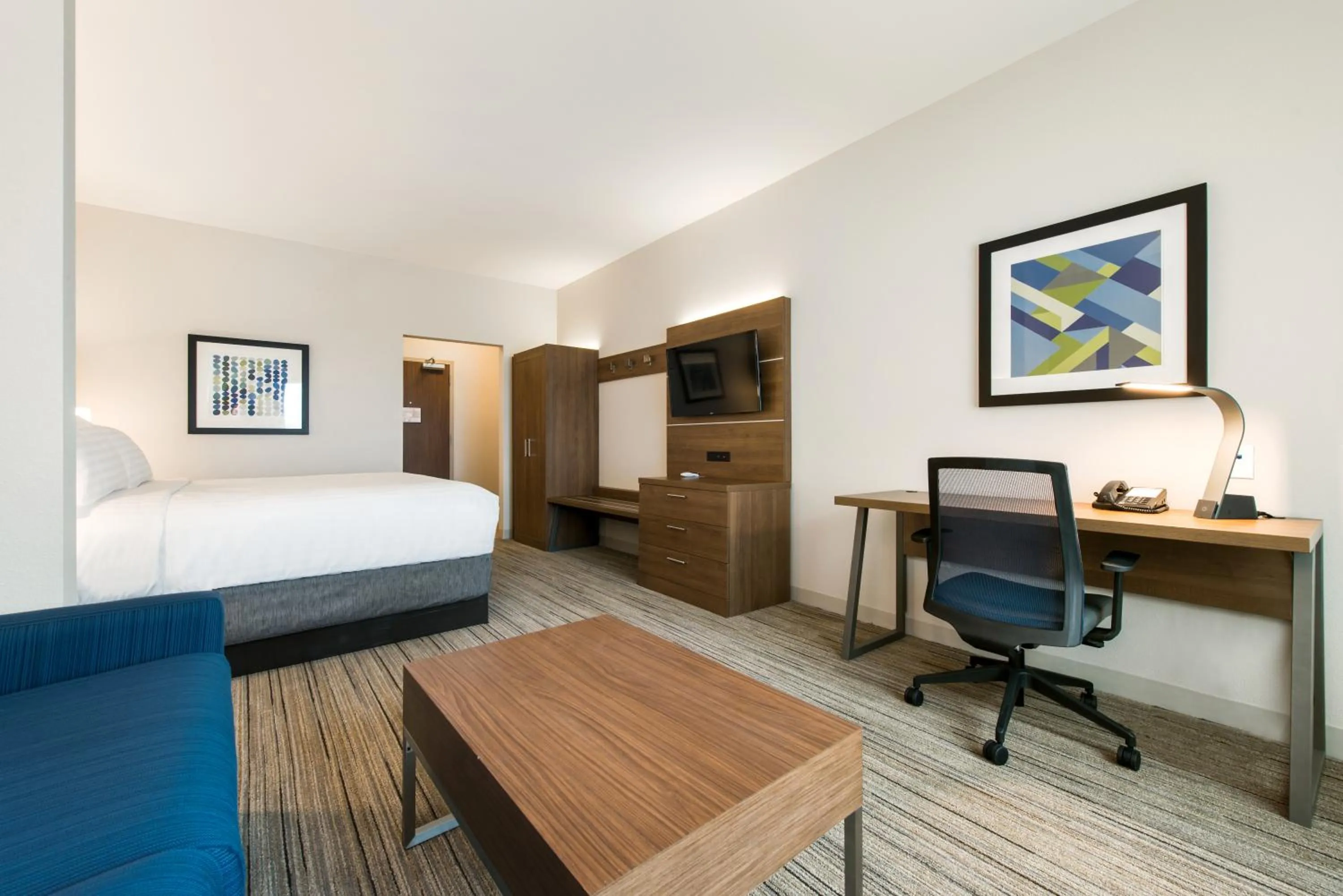 Holiday Inn Express & Suites - Carrollton West by IHG