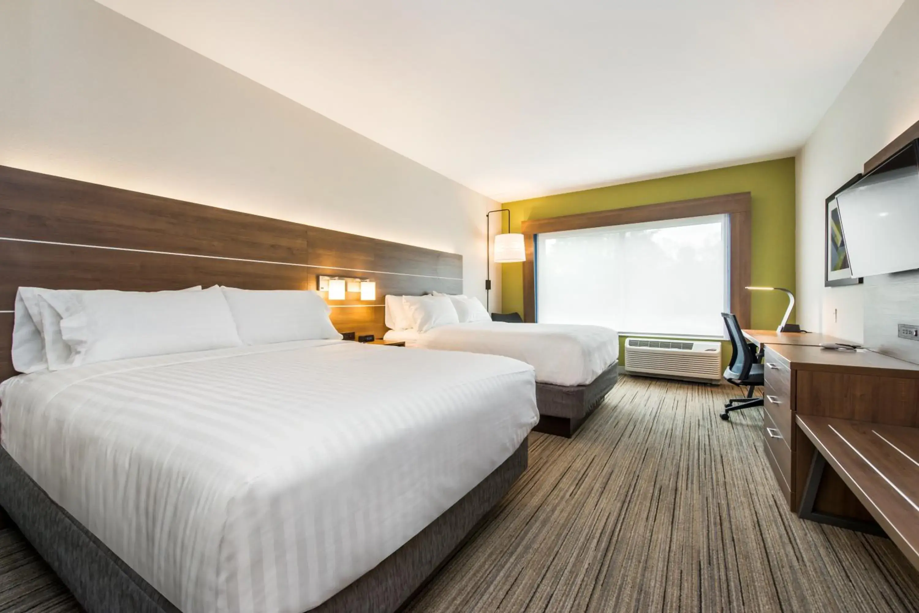 Bed in Holiday Inn Express & Suites - Carrollton West by IHG Bed in Holiday Inn Express & Suites - Carrollton West by IHG