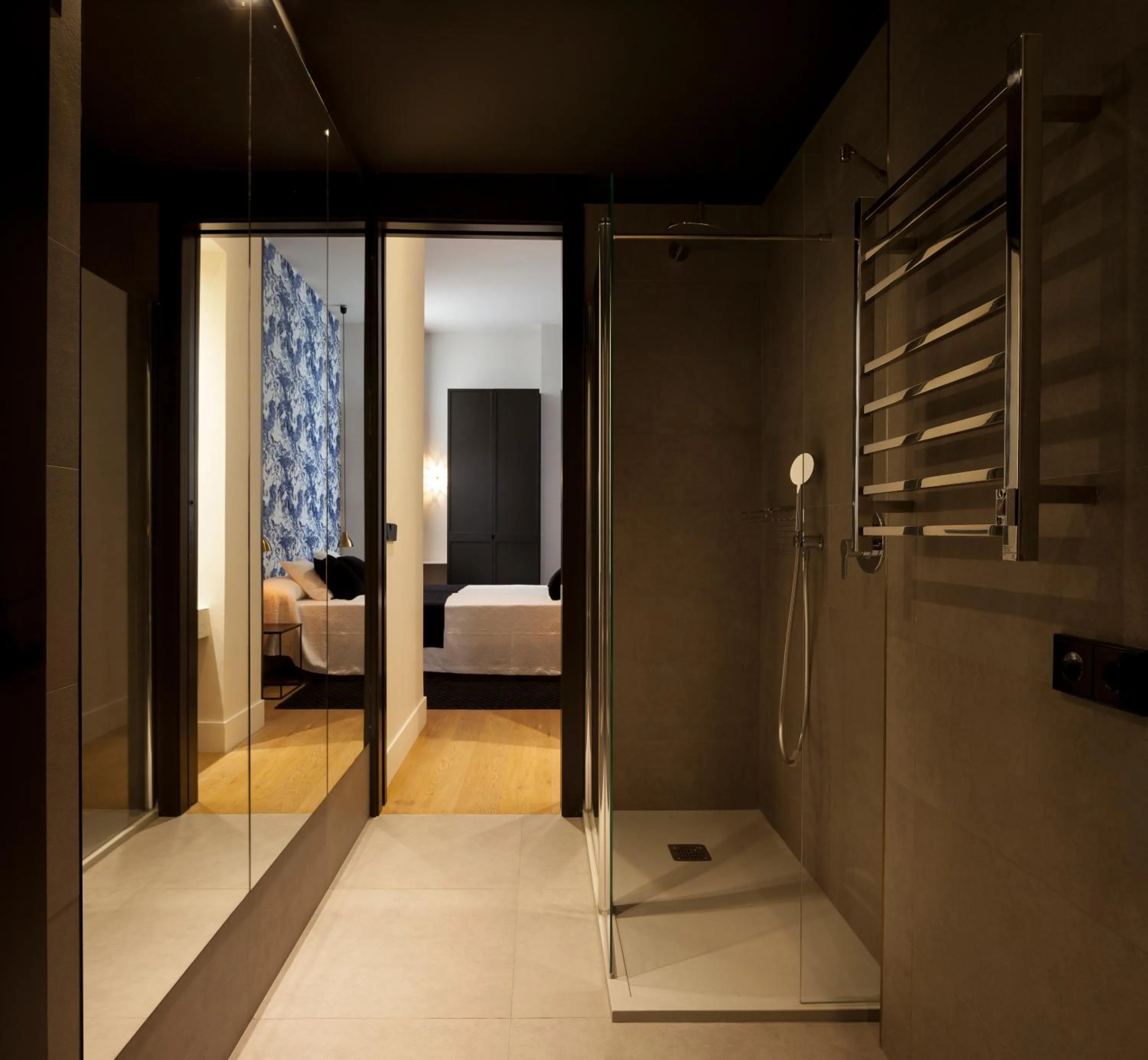 Bathroom, Bed in Casa Noa Apartments