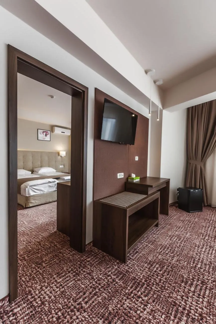 TV and multimedia, Bed in Grand Hotel Belvedere