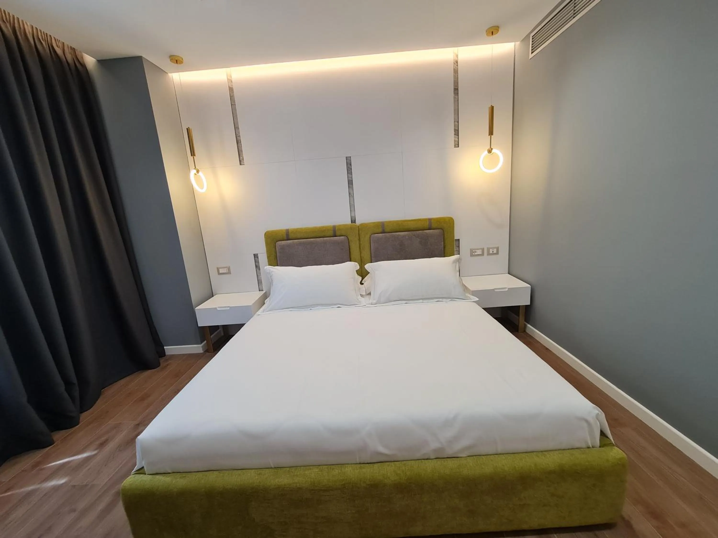 Bed in Regina City Hotel & SPA