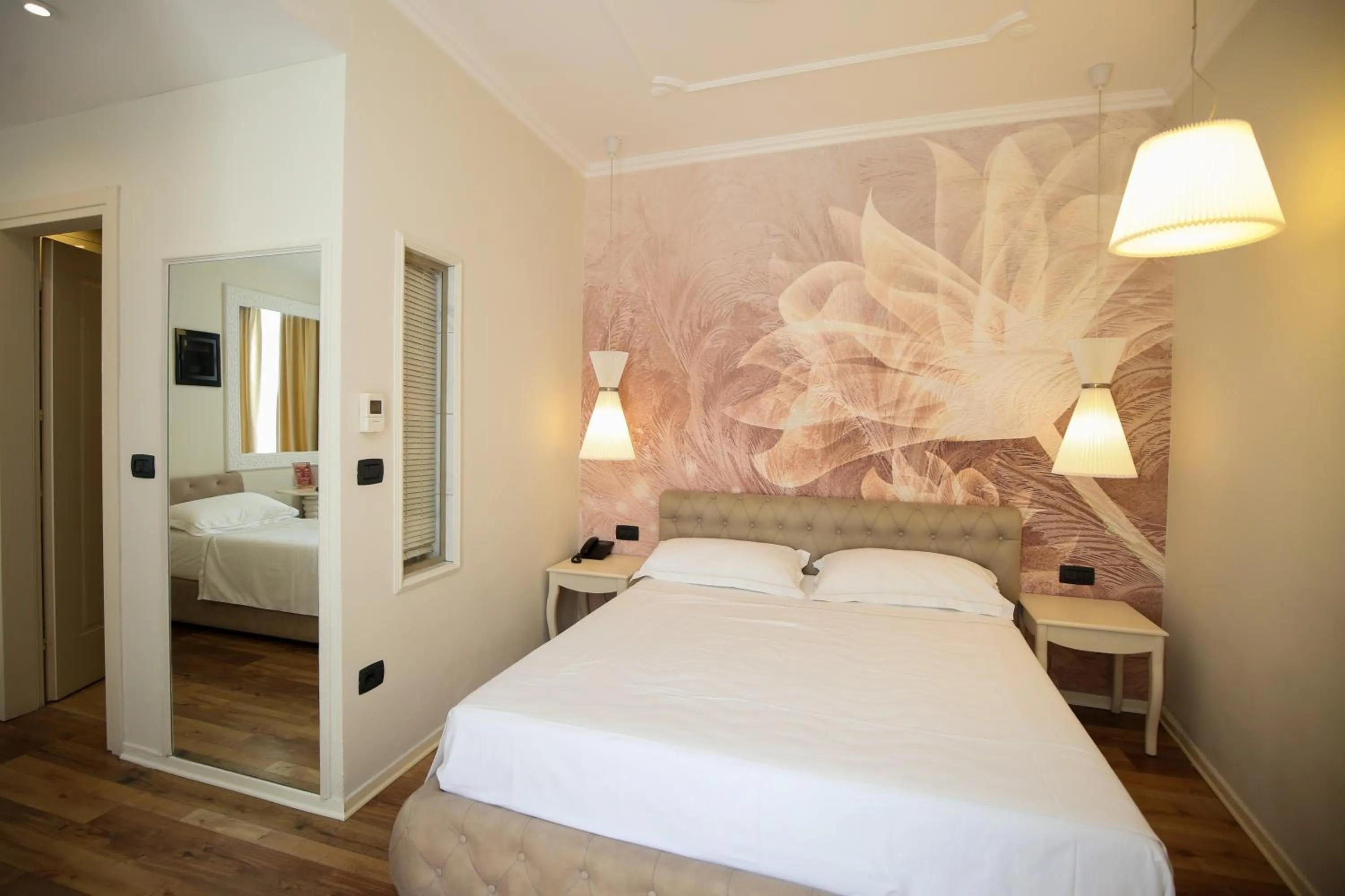 Bedroom, Bed in Regina City Hotel & SPA