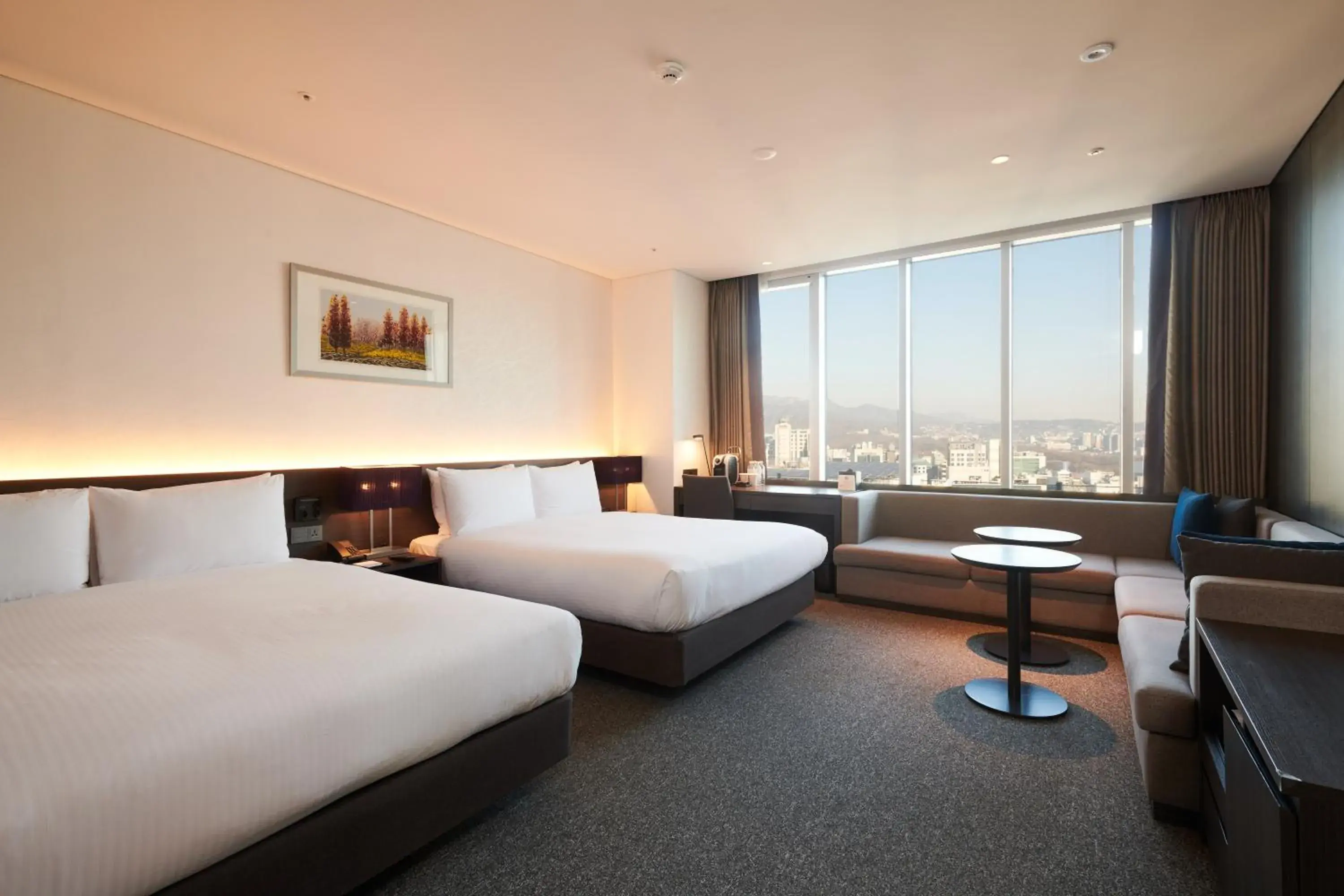 Property building, Bed in Nine Tree by Parnas Seoul Myeongdong 2 Property building, Bed in Nine Tree by Parnas Seoul Myeongdong 2
