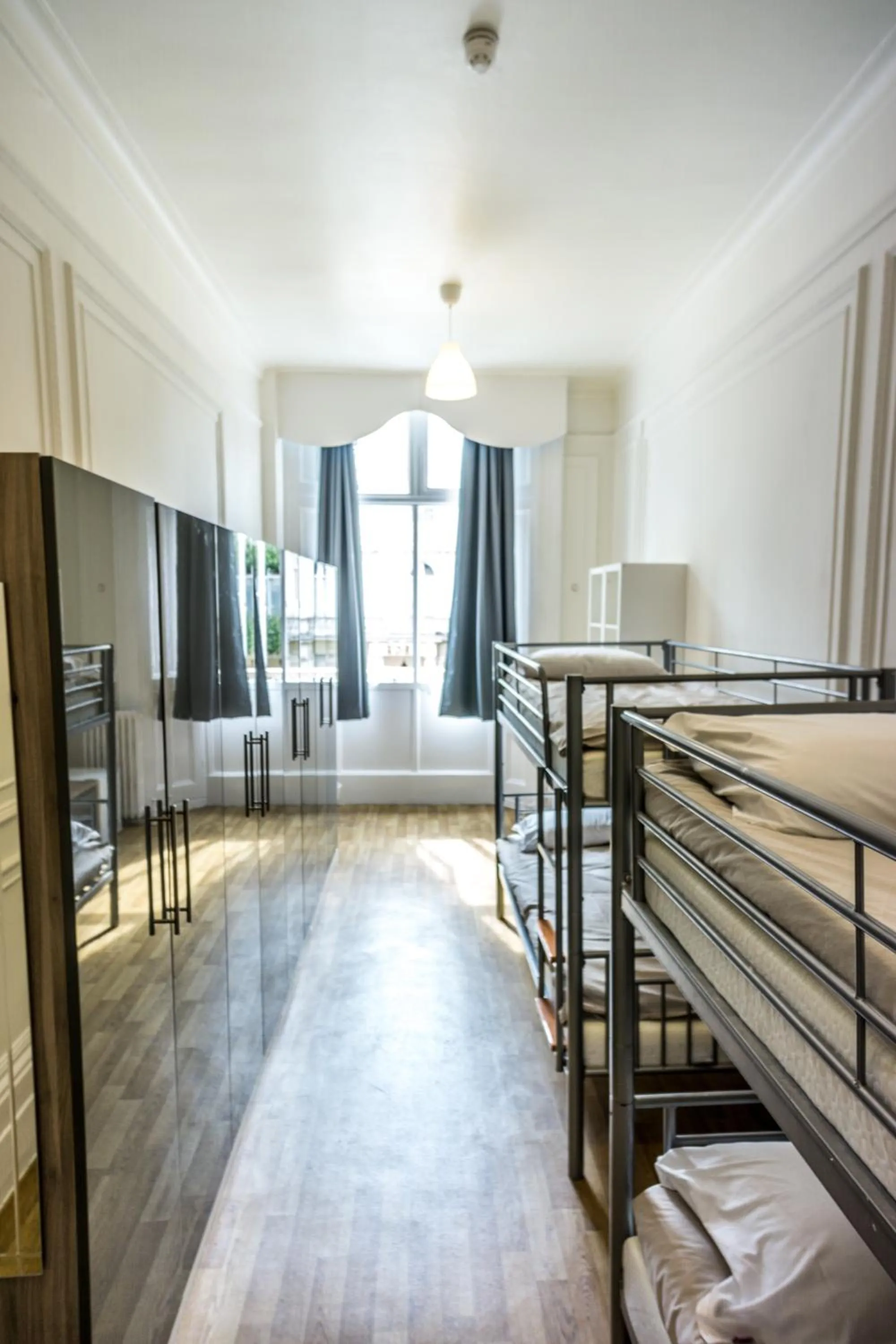 bunk bed, Bed in Sandeman-Allen Hostel (Bayswater)