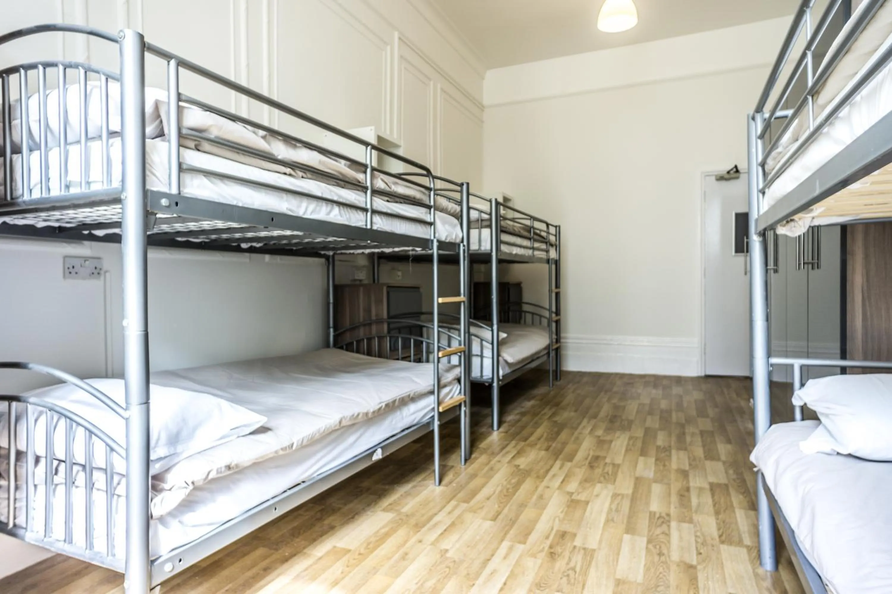 Bedroom, Bed in Sandeman-Allen Hostel (Bayswater)