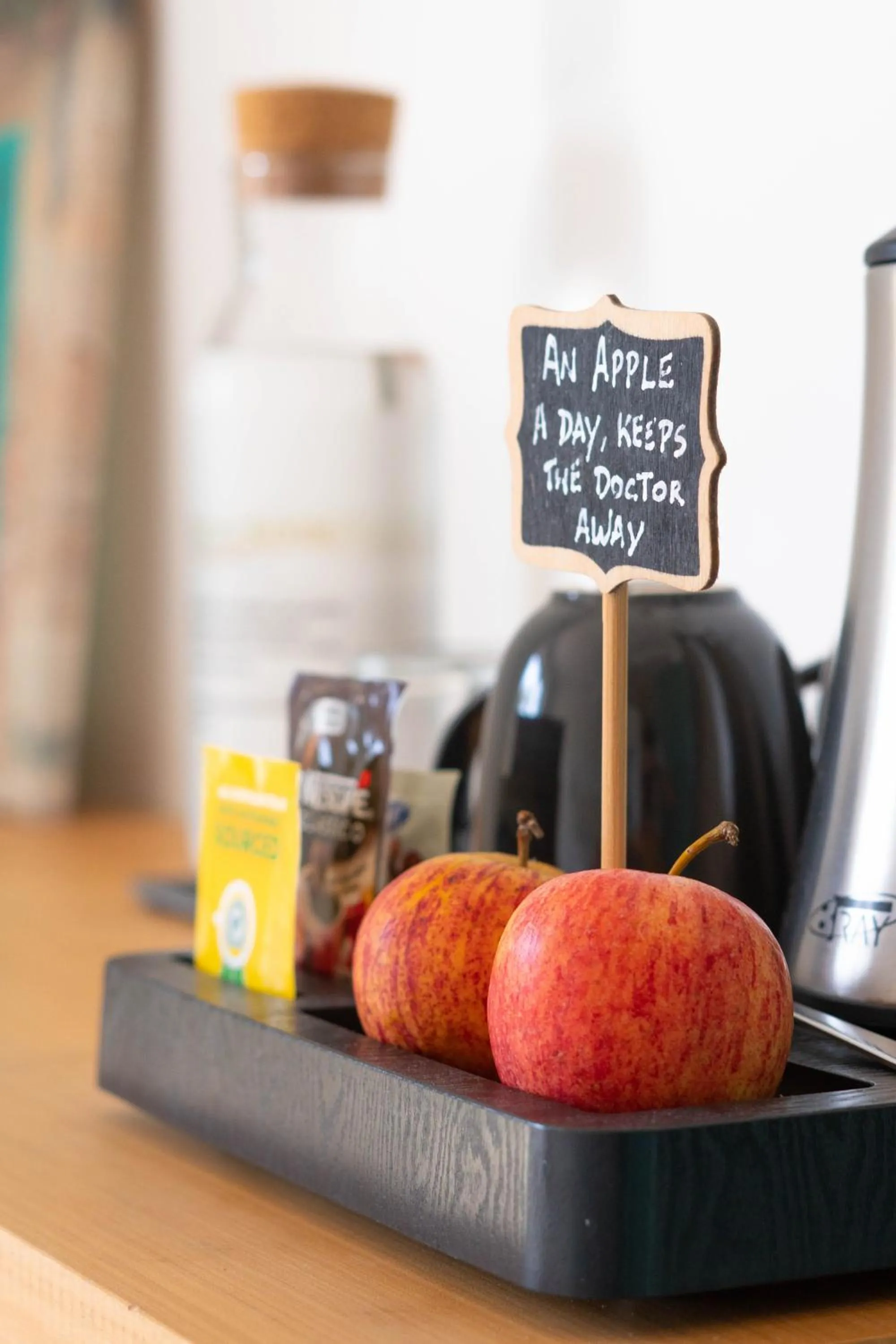 Coffee/tea facilities in Eco Soul Ericeira Guesthouse - Adults Only