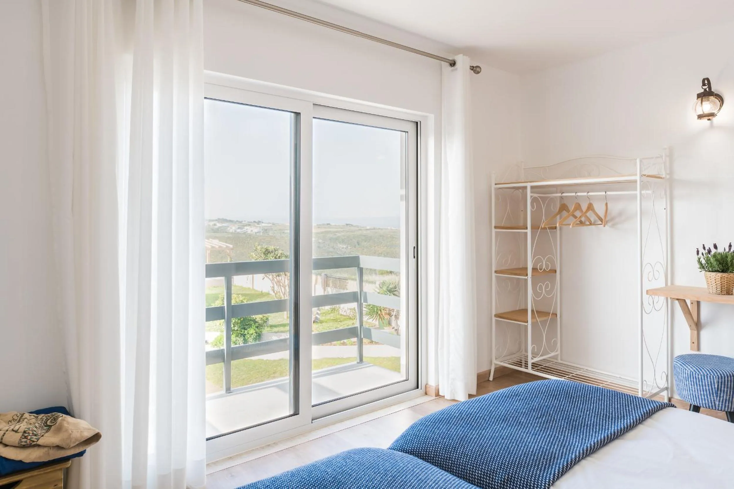 Balcony/Terrace, Bed in Eco Soul Ericeira Guesthouse - Adults Only