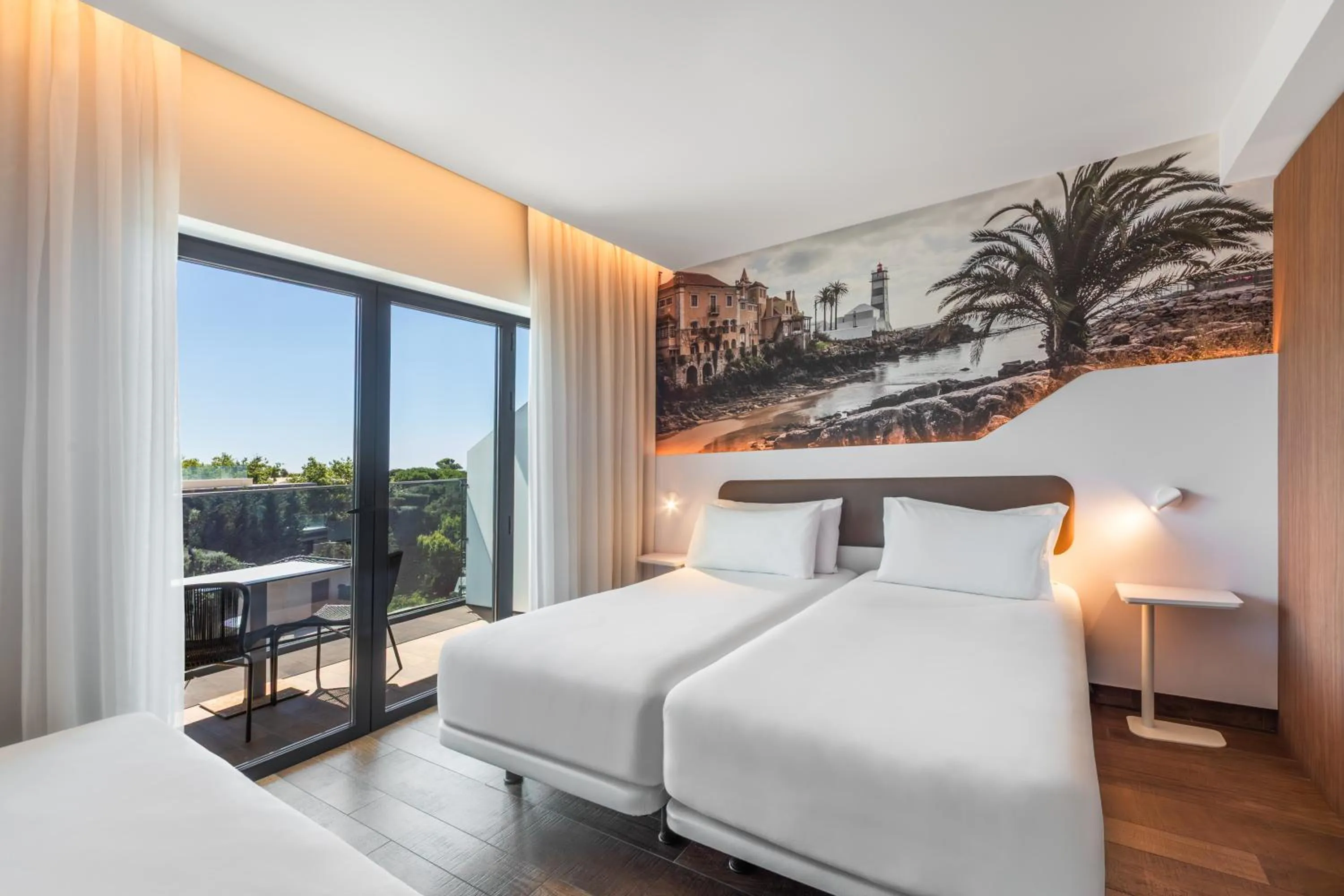 Bed in Eurostars Cascais