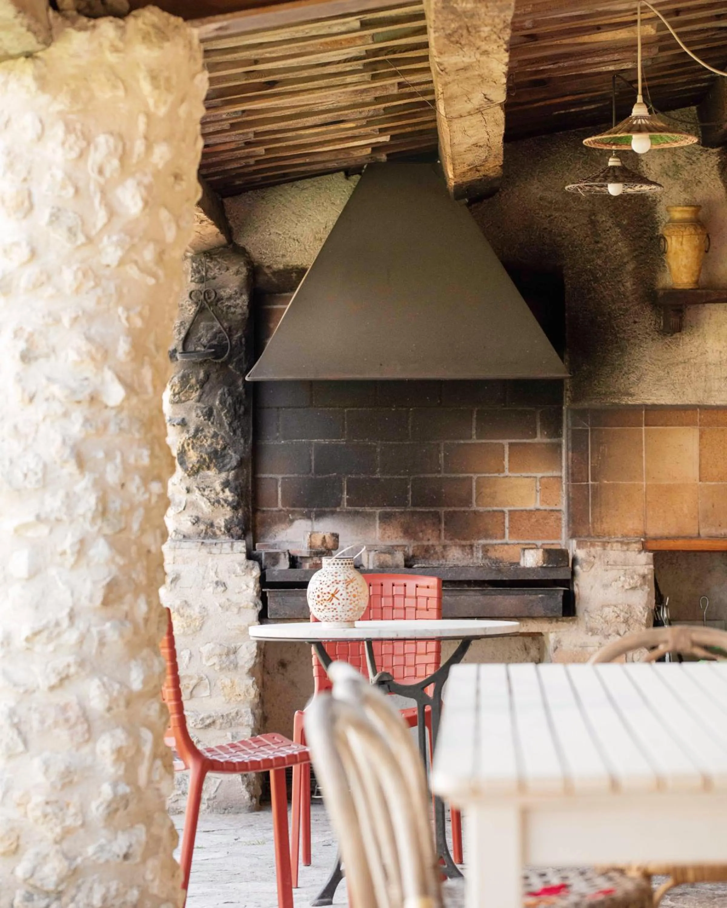 BBQ facilities in Can Alemany