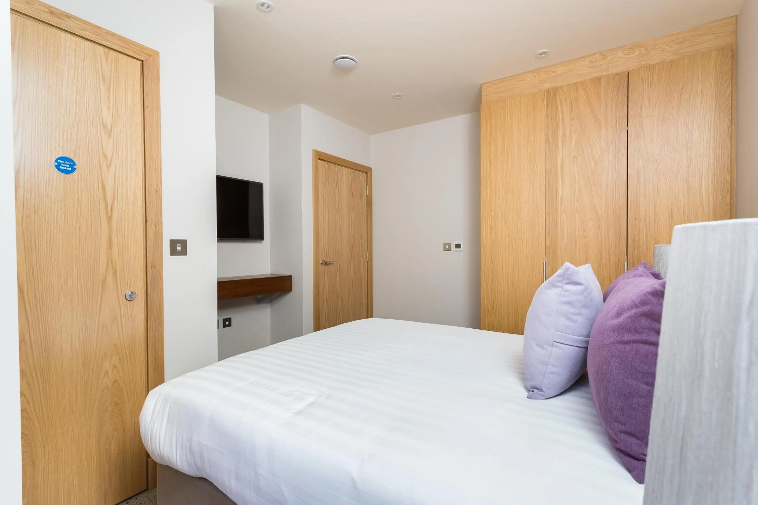 Bed in Sanctum Belsize Road