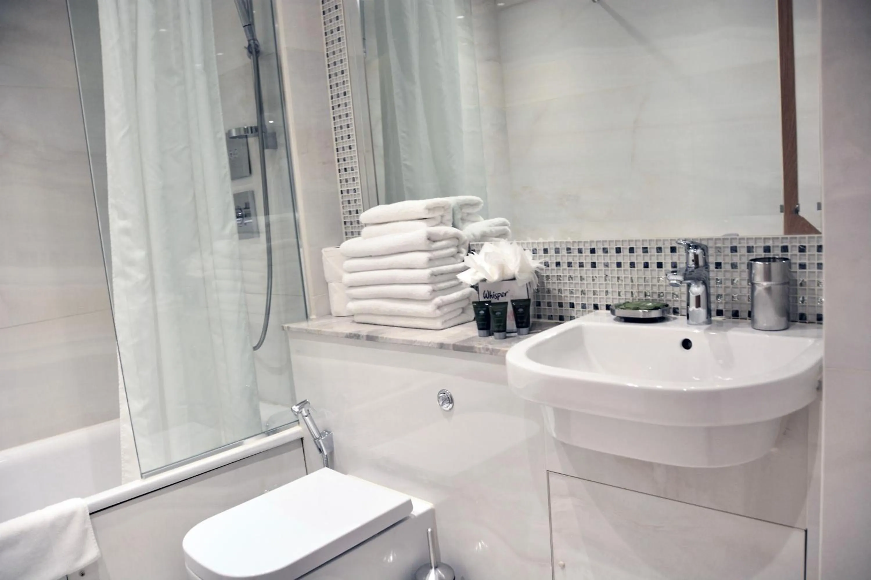 Toilet in Sanctum Belsize Road