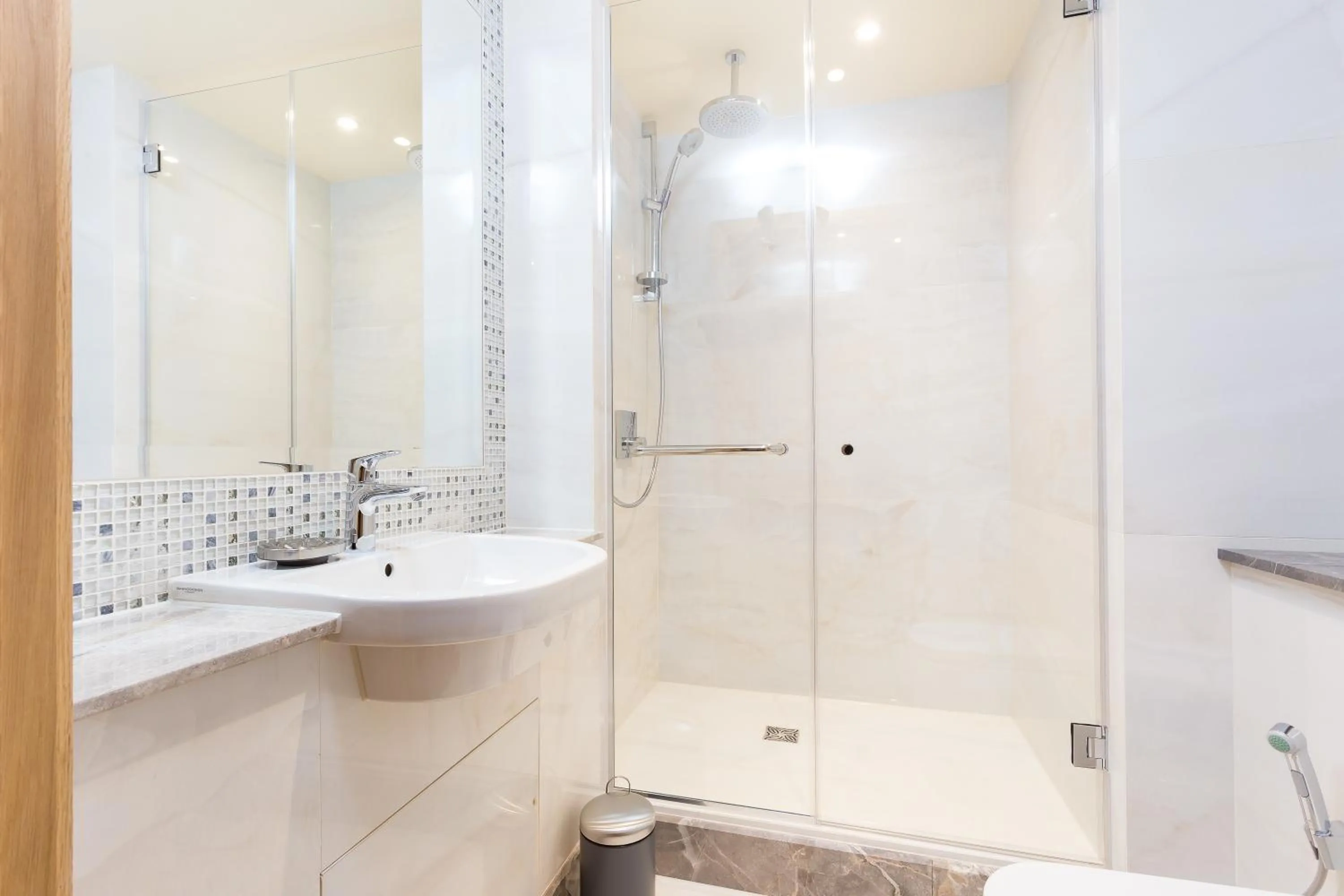 Shower in Sanctum Belsize Road