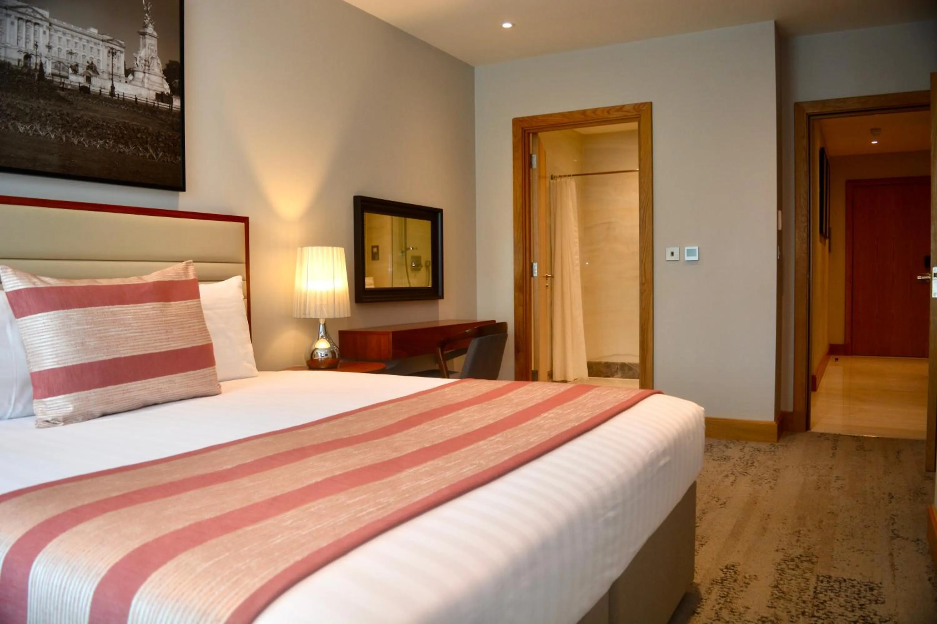 Bed in Sanctum Belsize Road