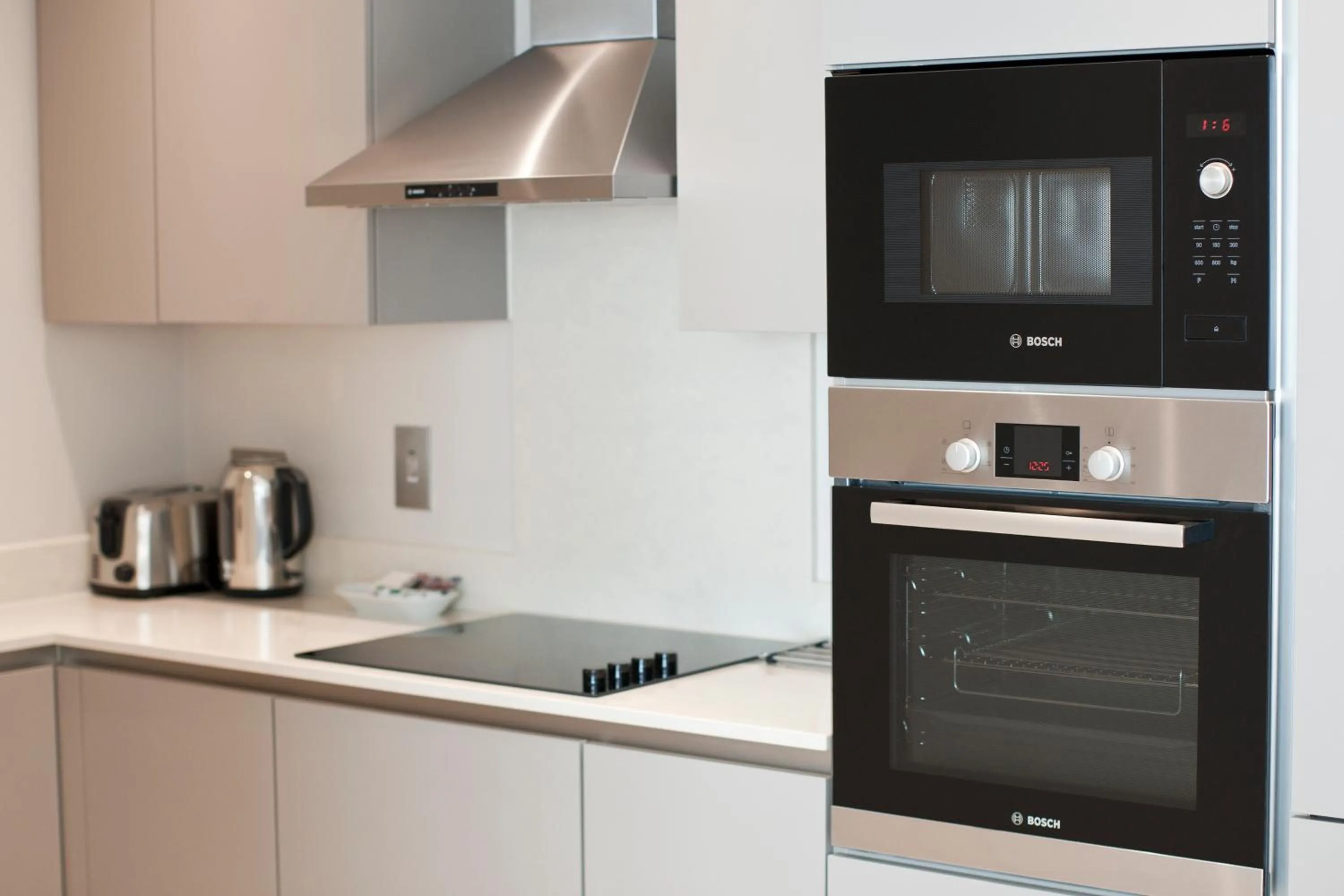 Coffee/tea facilities in Sanctum Belsize Road