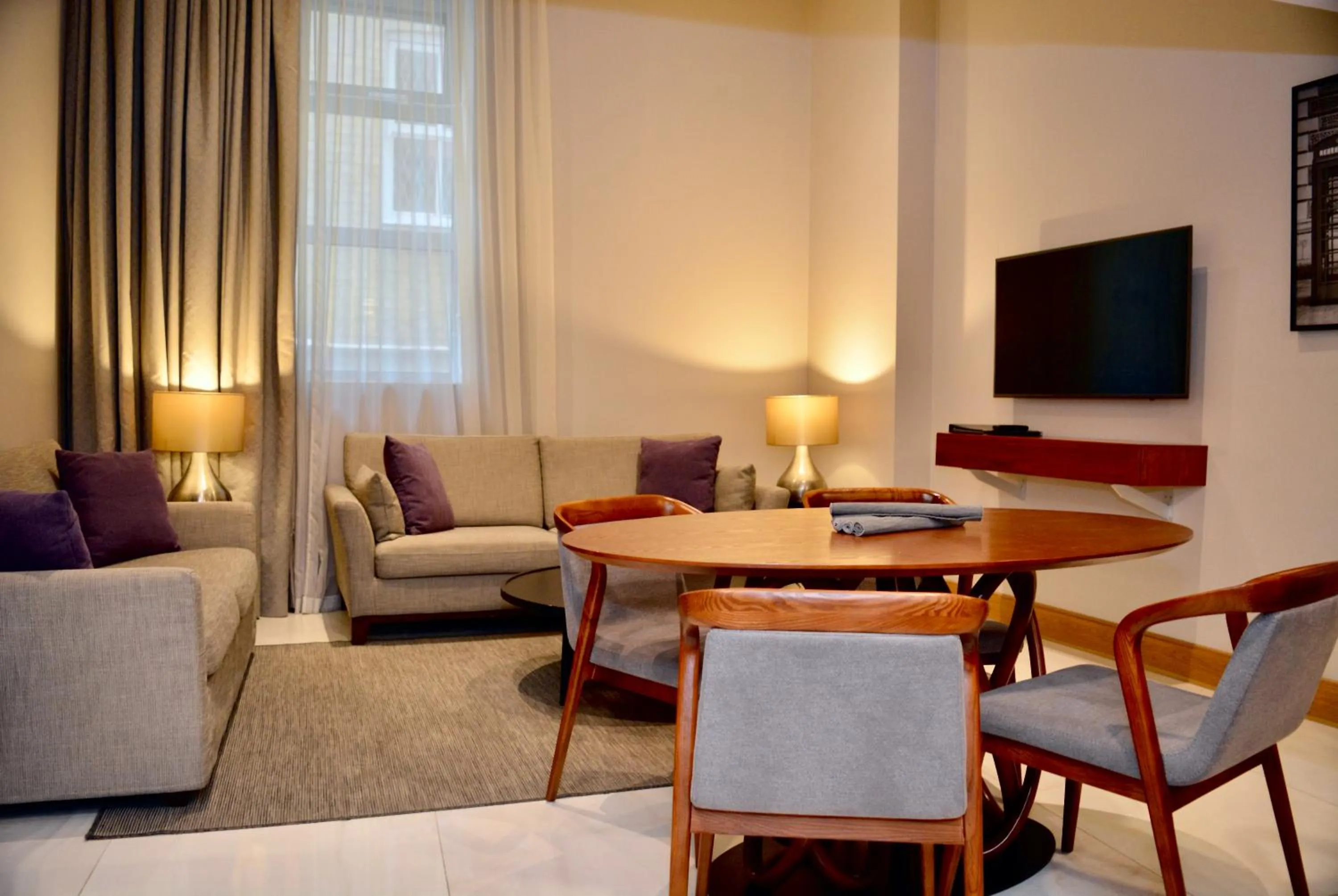 TV and multimedia in Sanctum Belsize Road