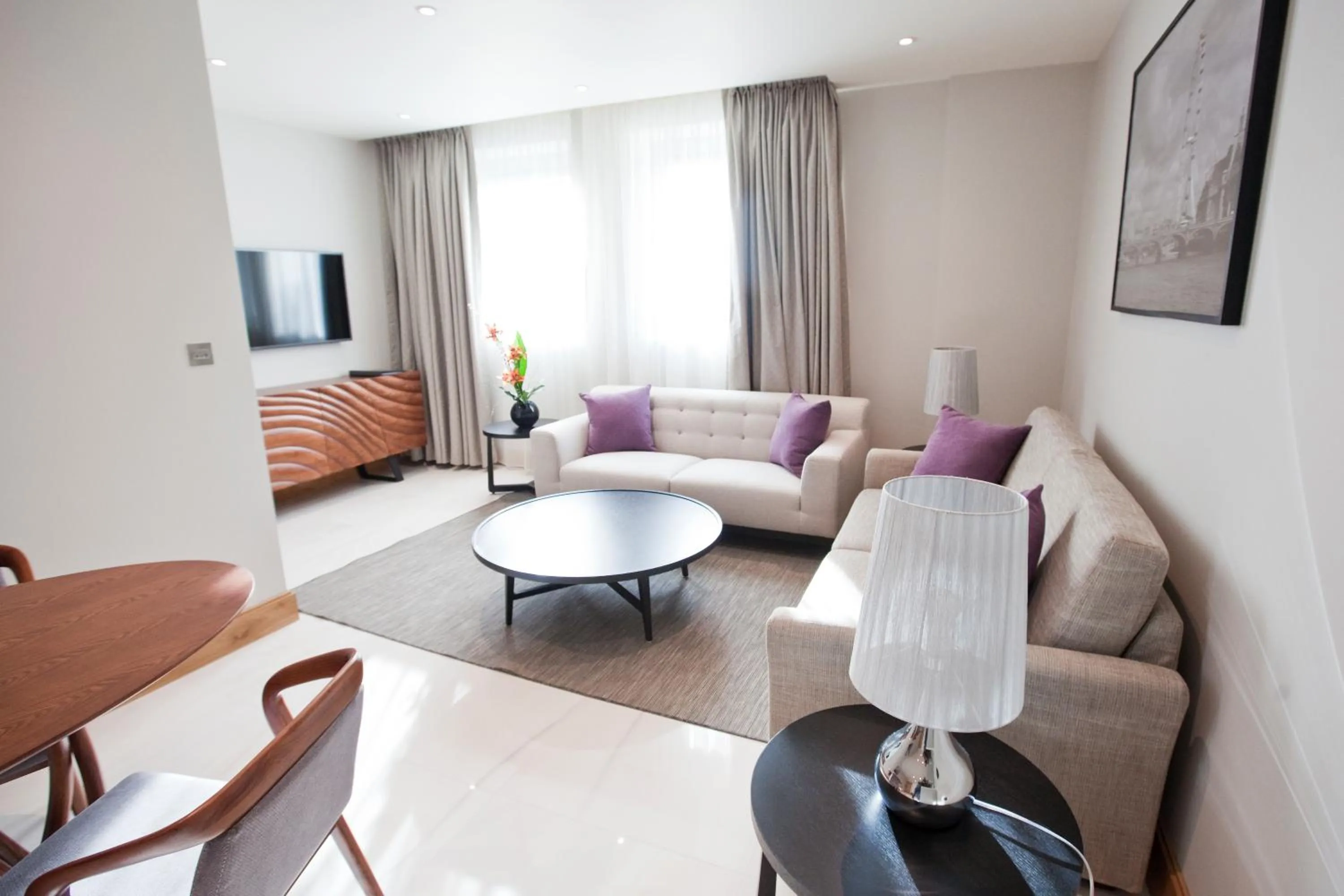 TV and multimedia in Sanctum Belsize Road