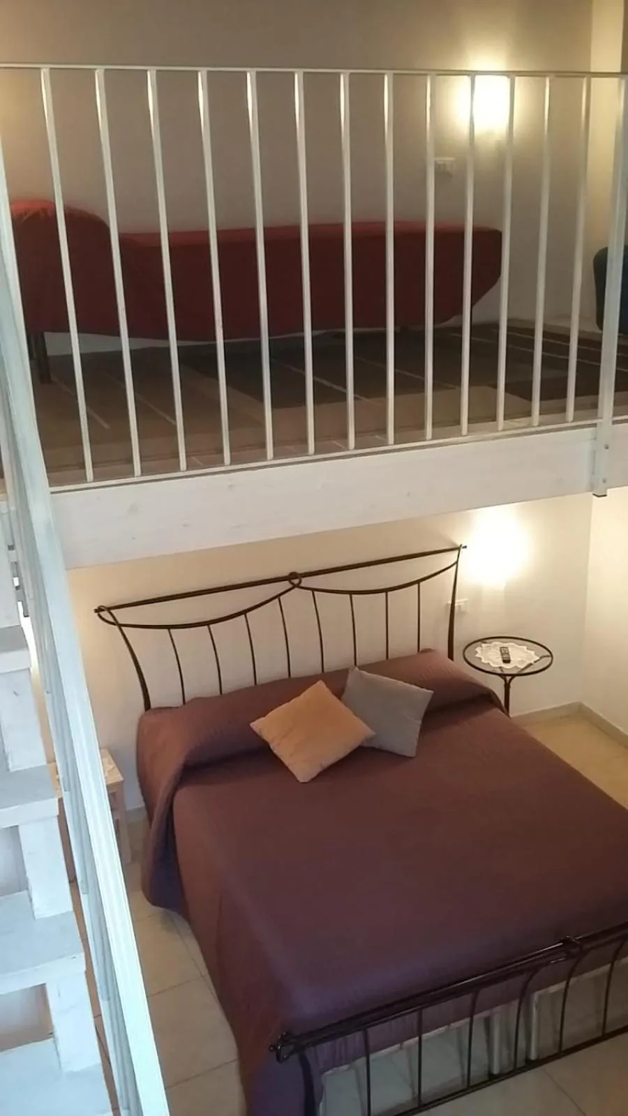 Bed in Pietra Bianca