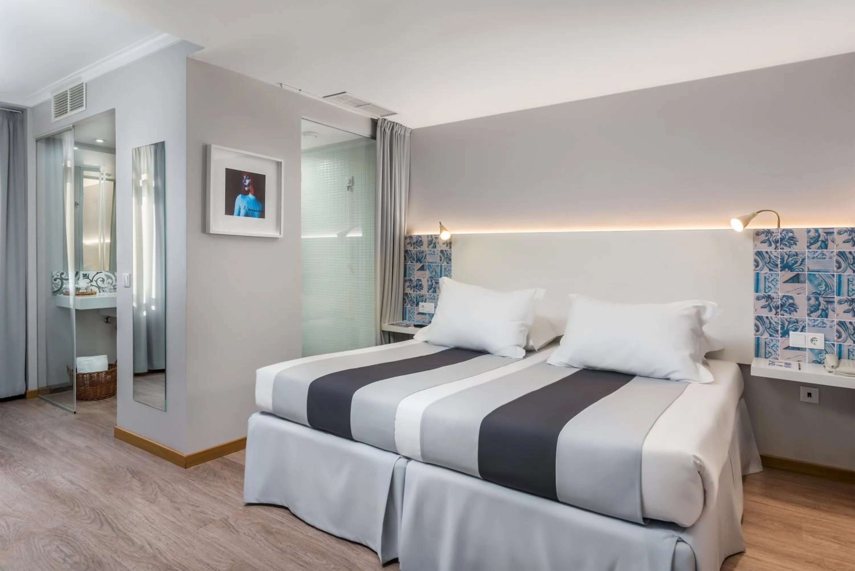 Bathroom, Bed in Sé Boutique Hotel